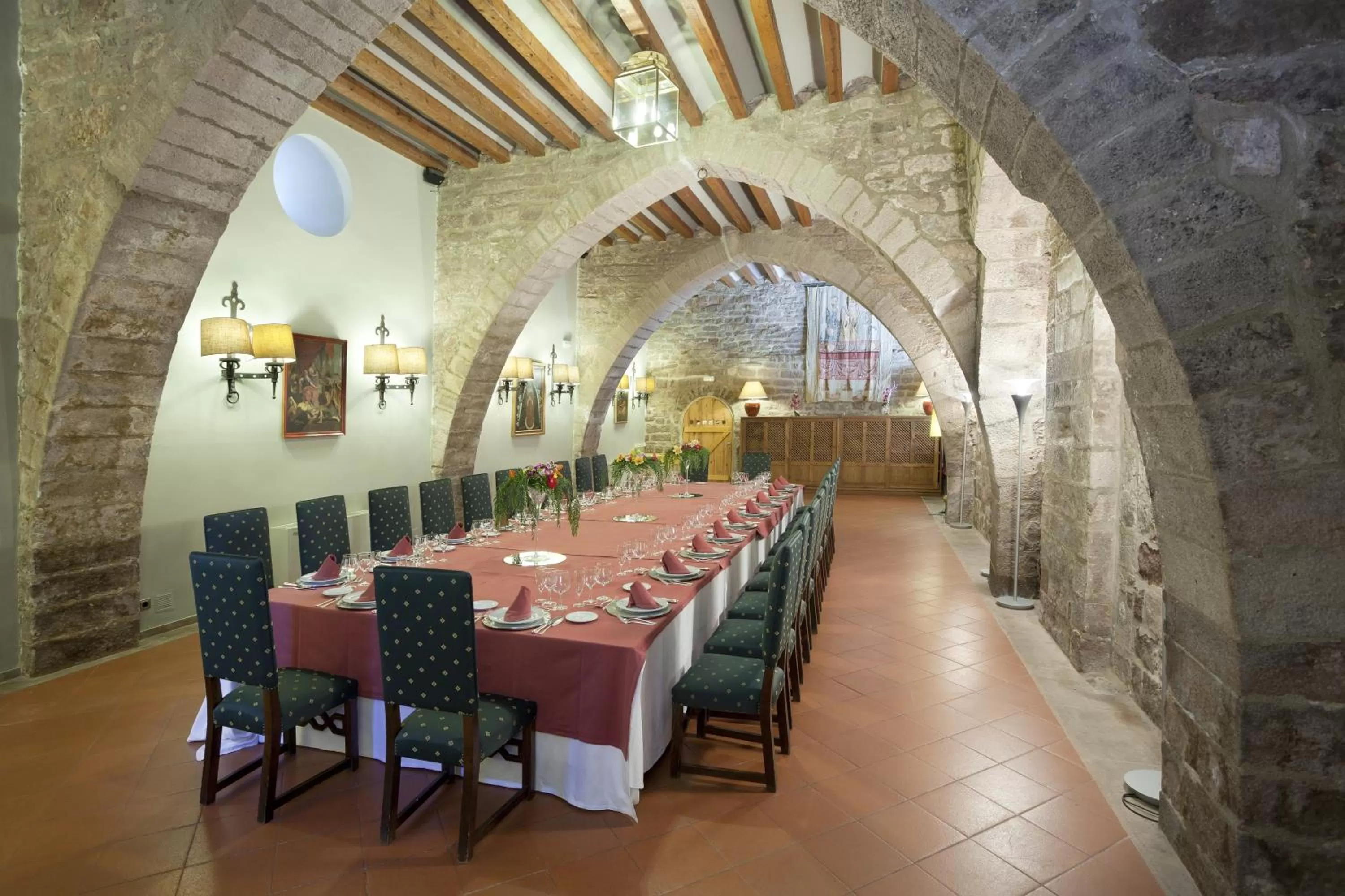 Restaurant/places to eat in Parador de Cardona