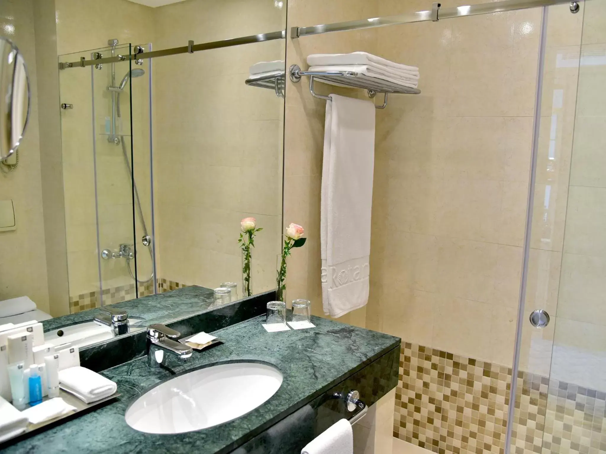 Shower, Bathroom in Gefinor Rotana – Beirut