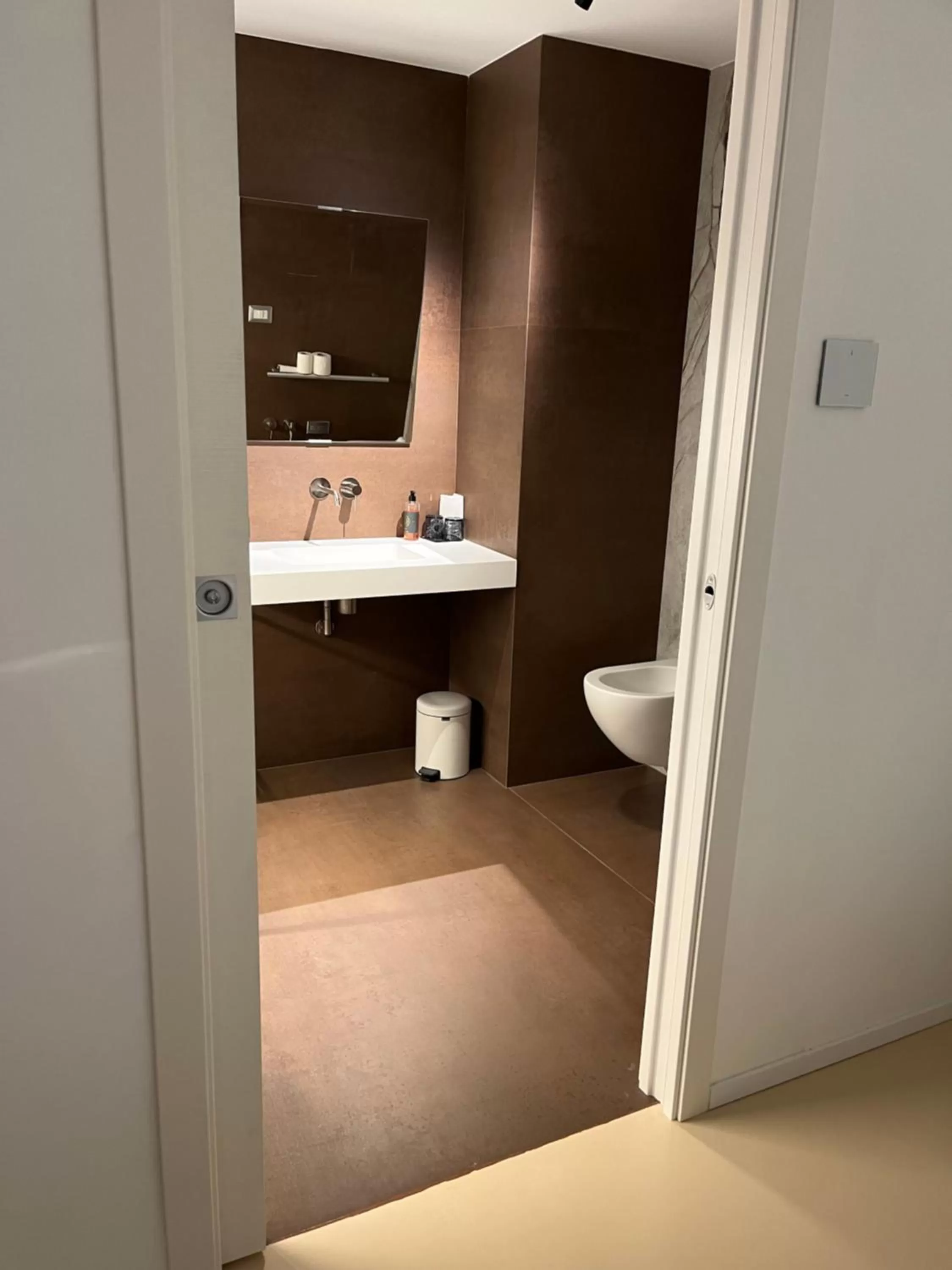 Bathroom in Hotel Cave Del Sole