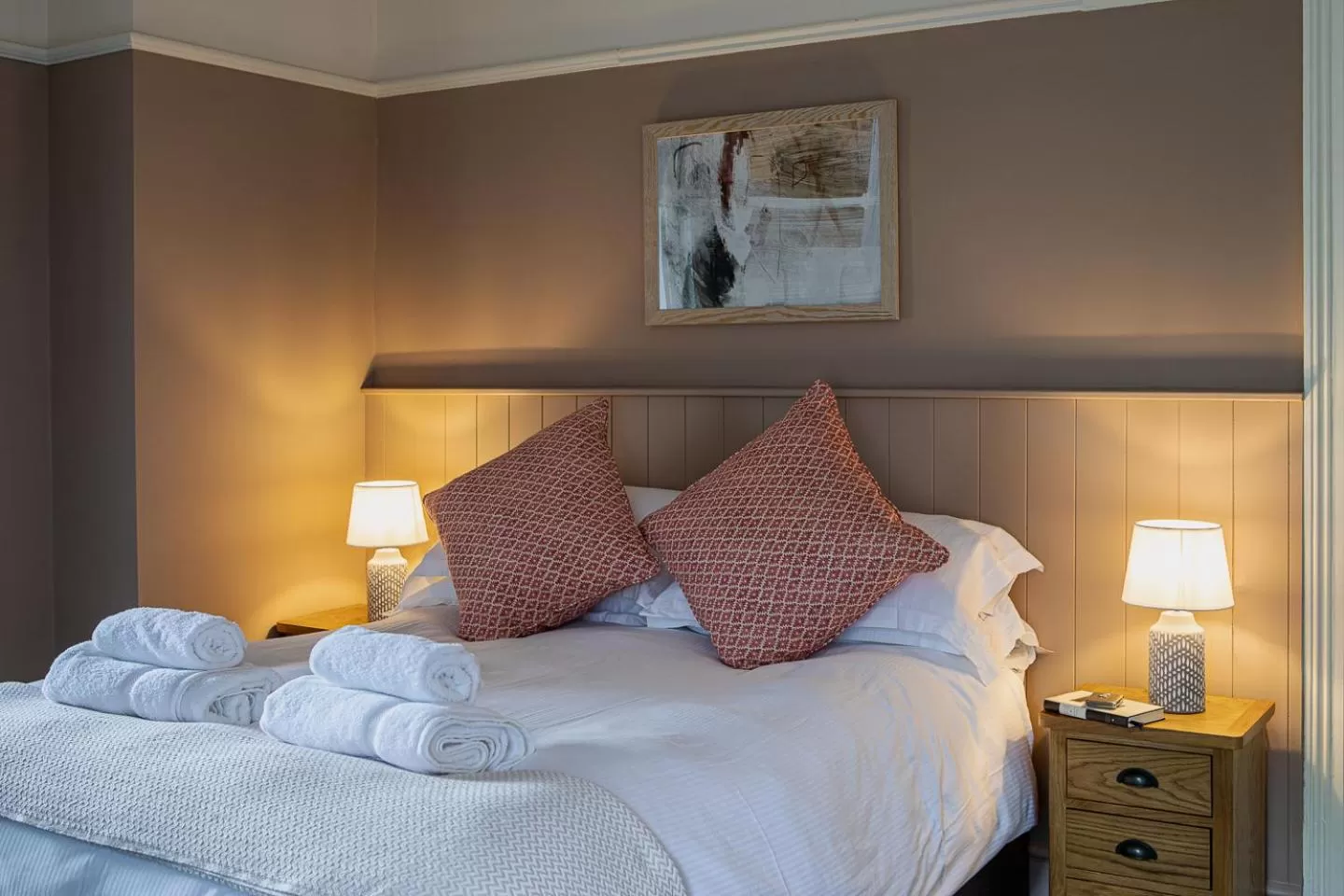 Bedroom, Bed in Burrator Inn