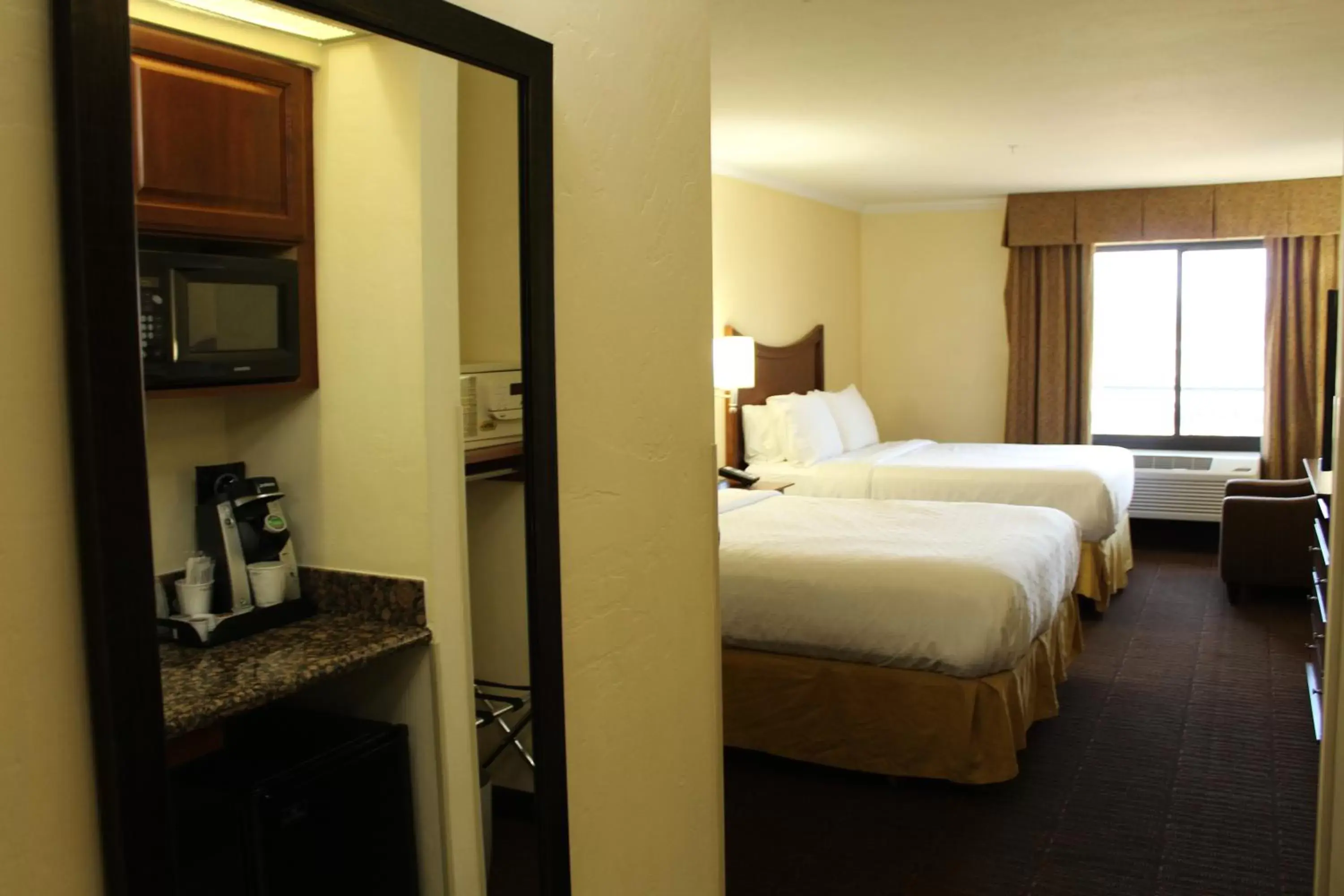 Suite - Hearing Accessible - Non-Smoking in Holiday Inn Express Hotel & Suites Tucson Mall by IHG Suite - Hearing Accessible - Non-Smoking in Holiday Inn Express Hotel & Suites Tucson Mall by IHG