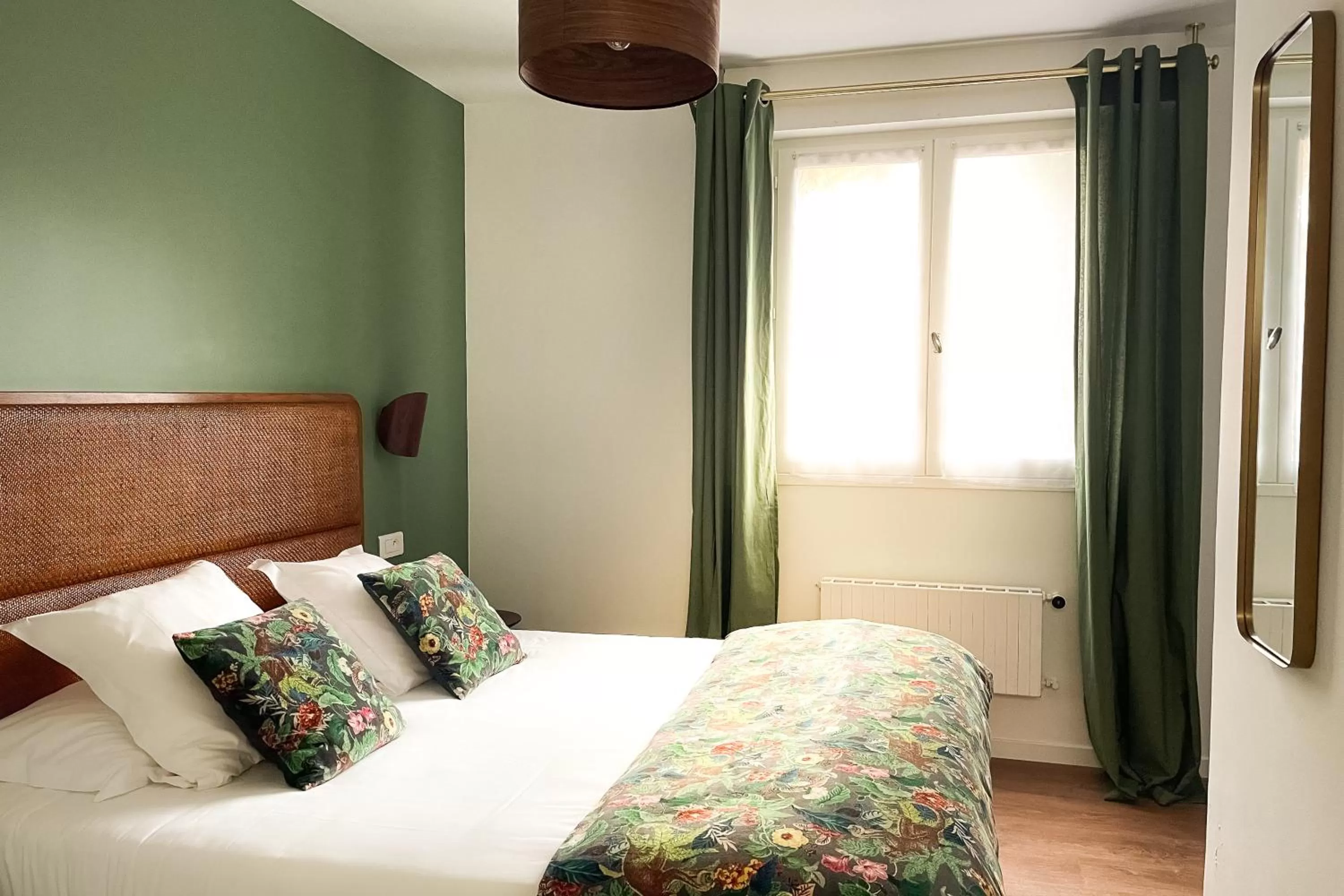 Bedroom, Bed in Hotel Le Magnan