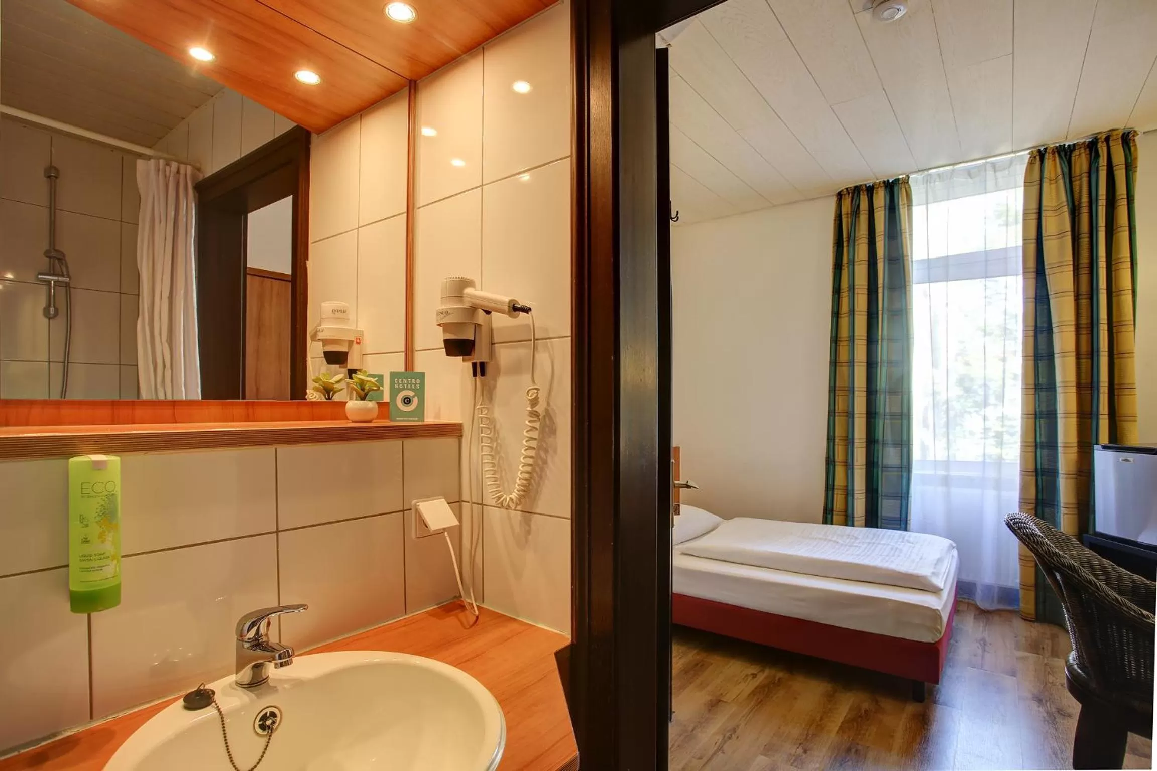 Photo of the whole room, Bed in Trip Inn Hotel Blankenburg