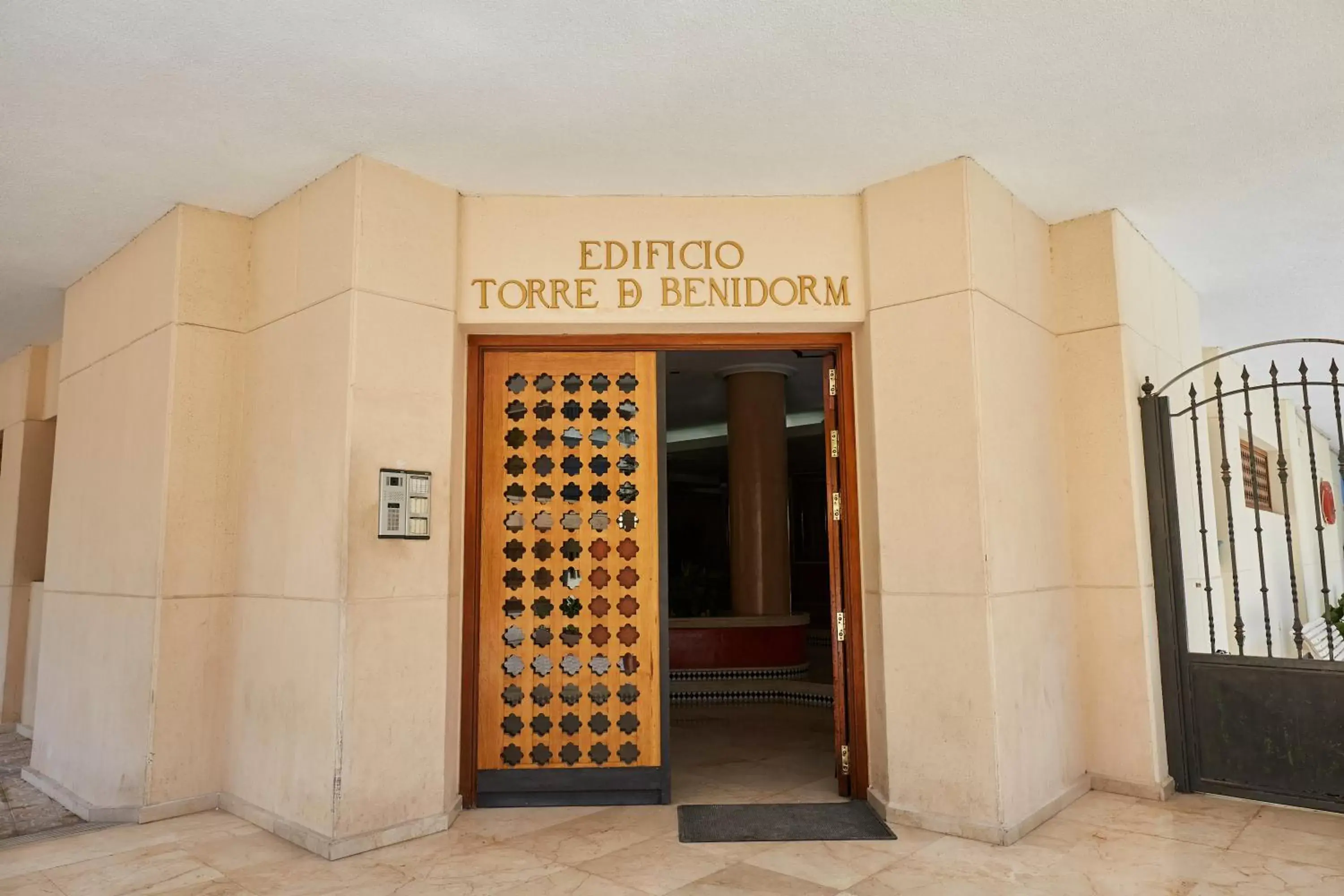 Facade/entrance in Sonrisa Deluxe Apartments, Levante