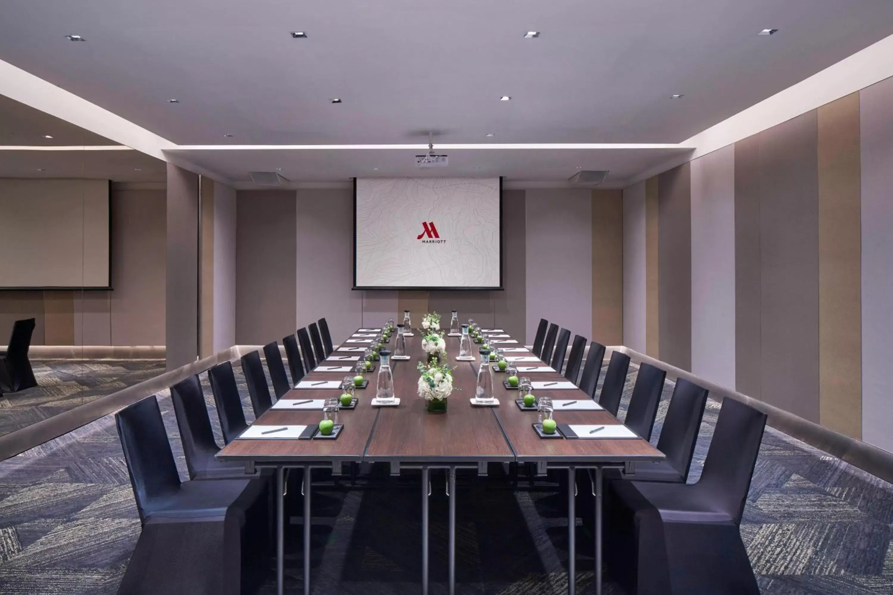 Meeting/conference room in Singapore Marriott Tang Plaza Hotel