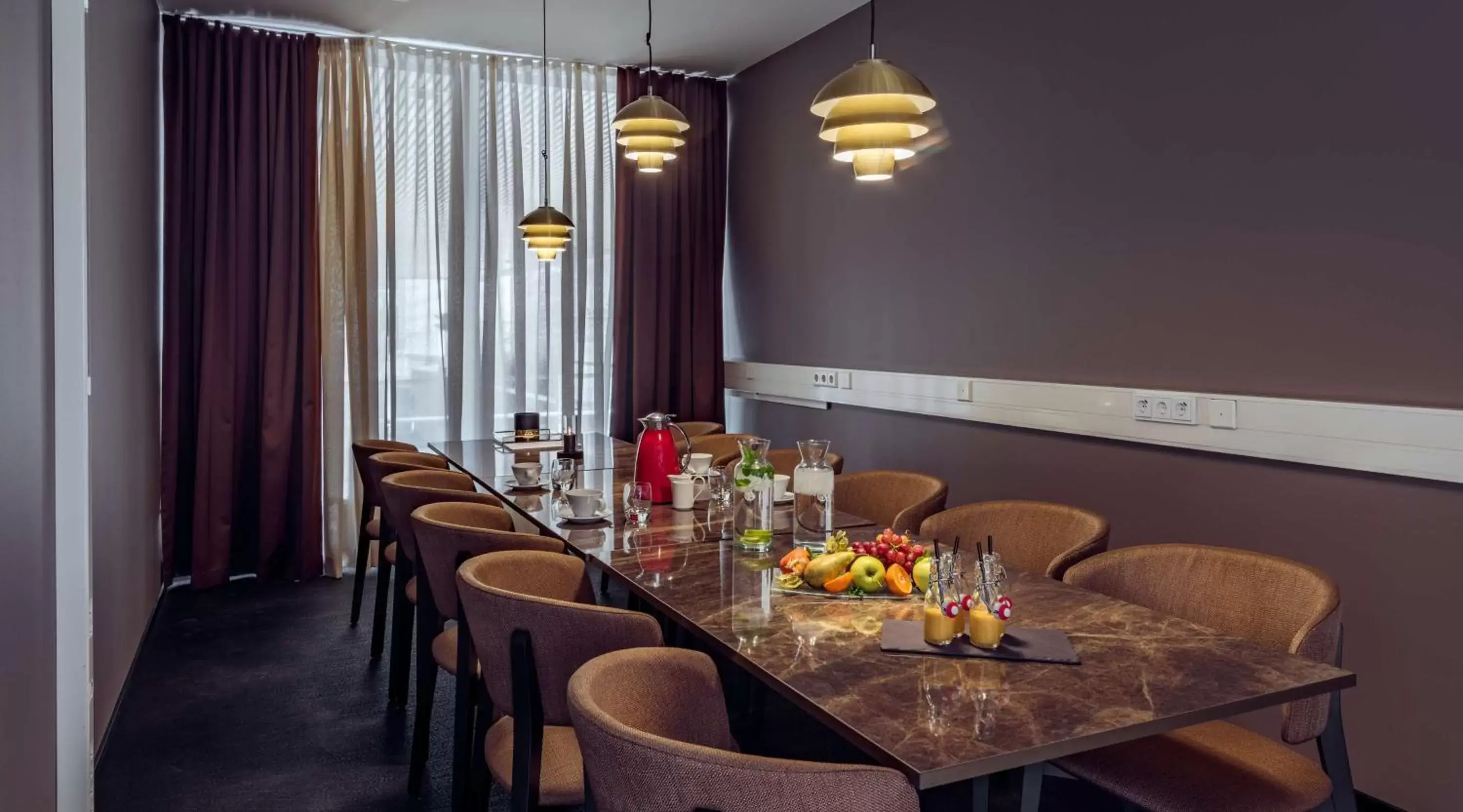 On site, Restaurant/Places to Eat in Radisson Blu Marina Palace Hotel, Turku