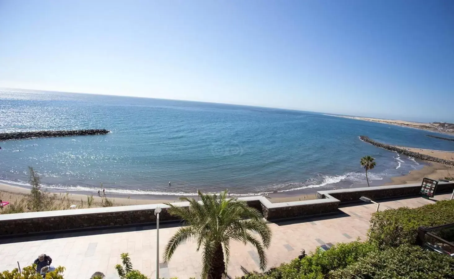 Beach, Sea View in Hotel Parque Tropical