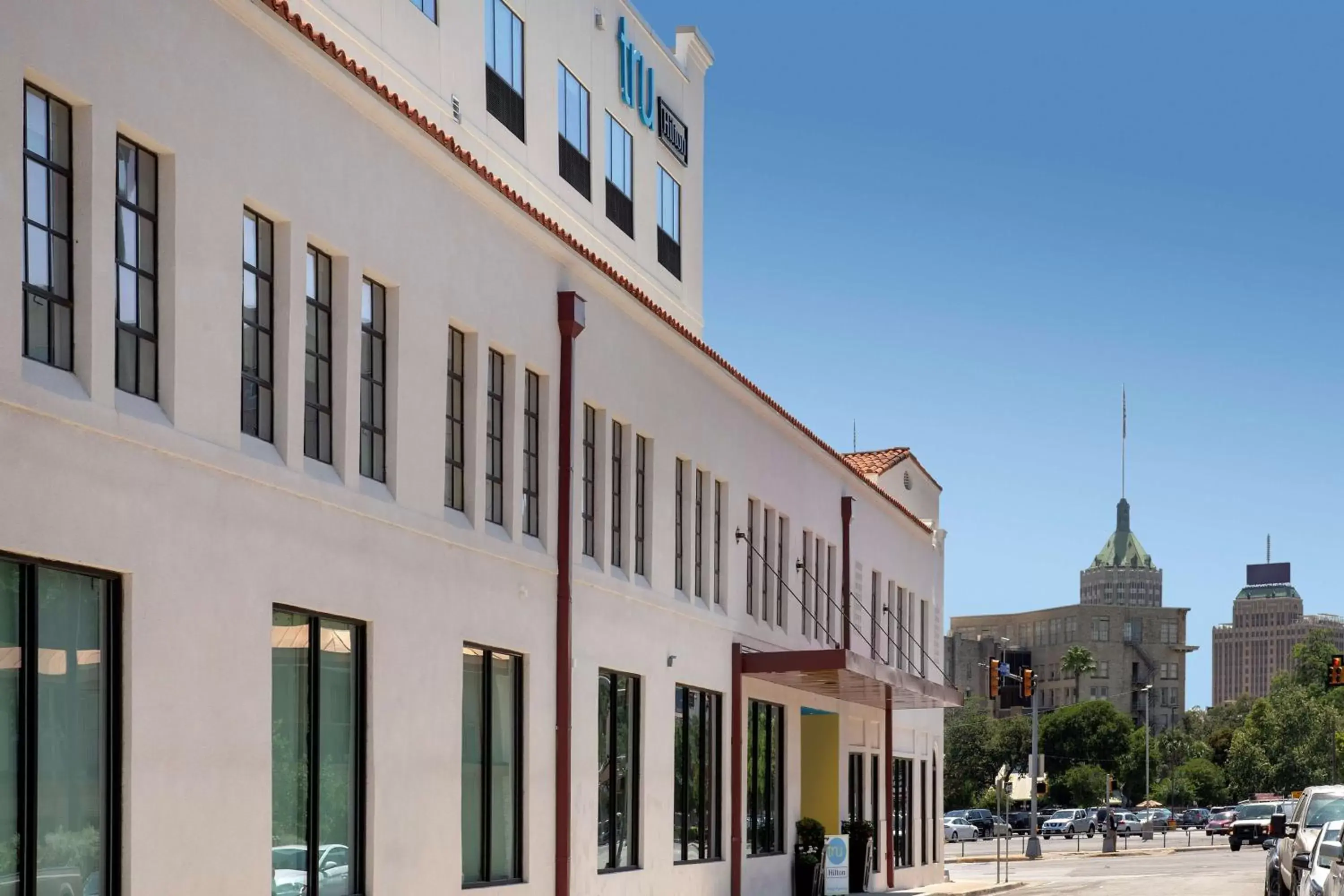 Property building in Tru By Hilton San Antonio Downtown Riverwalk Property building in Tru By Hilton San Antonio Downtown Riverwalk