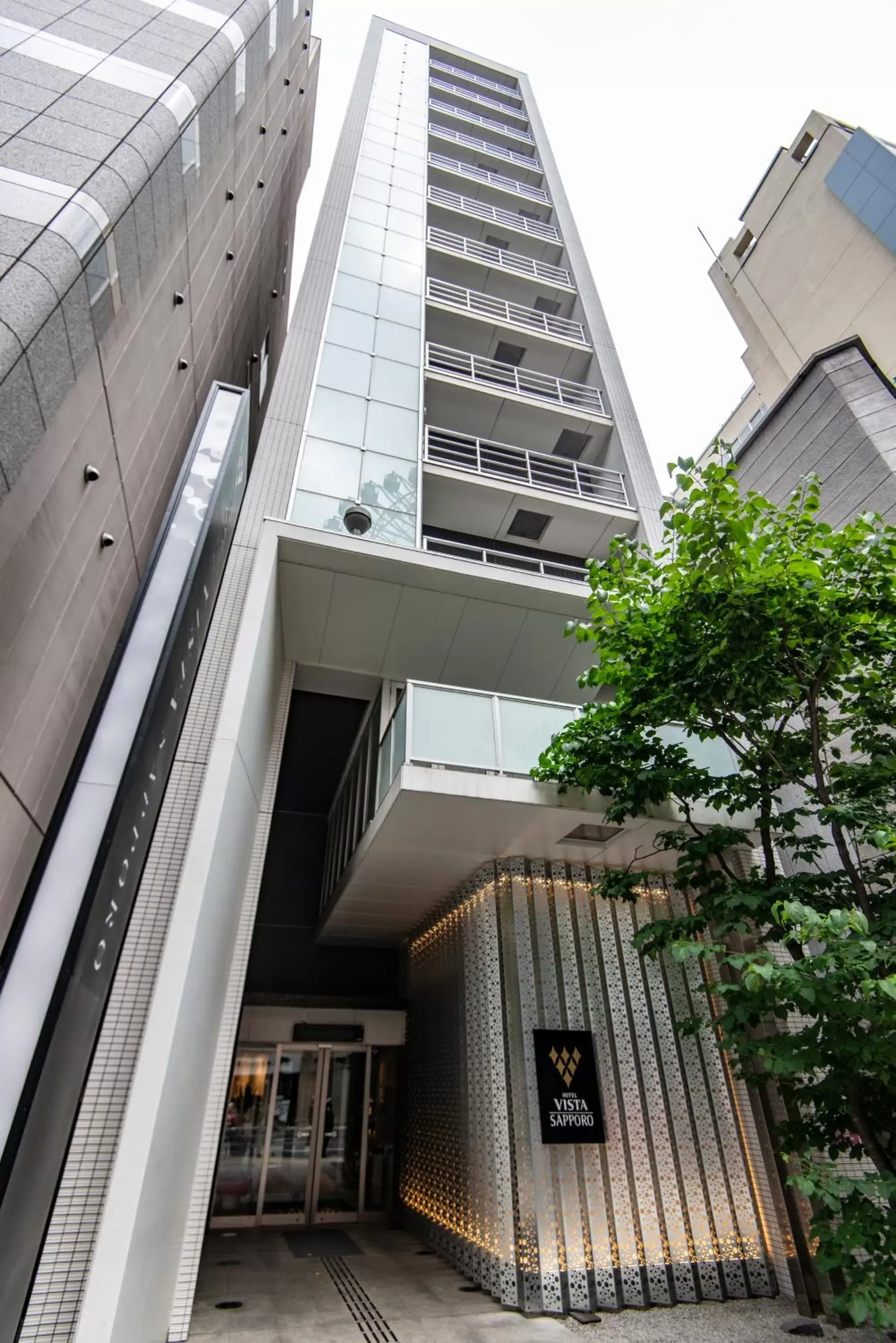 Facade/entrance, Property Building in Hotel Vista Sapporo Odori