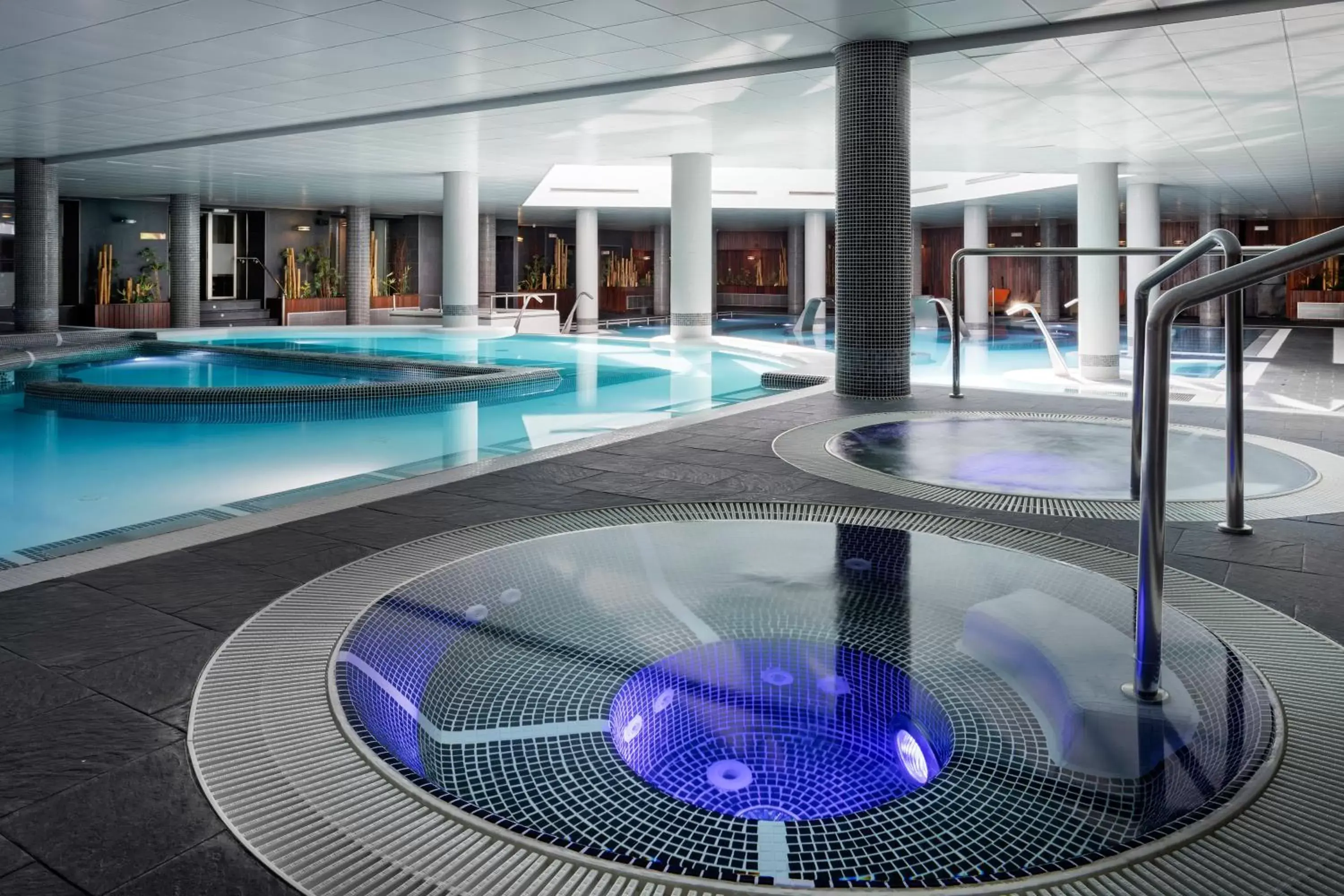 Spa and wellness centre/facilities, Swimming Pool in Meliá Sol y Nieve