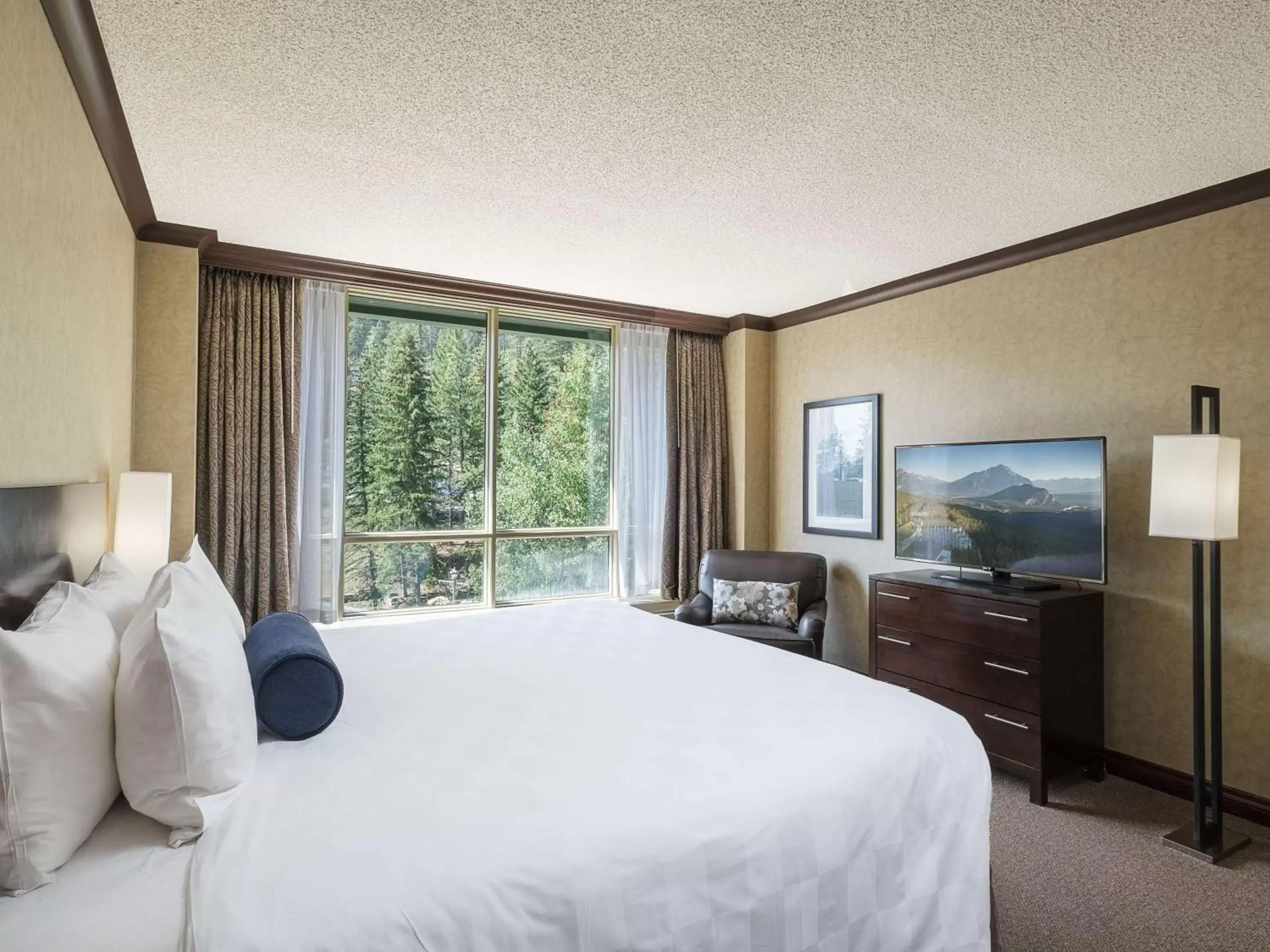 Classic Room with Two Queen Beds in Rimrock Resort Hotel