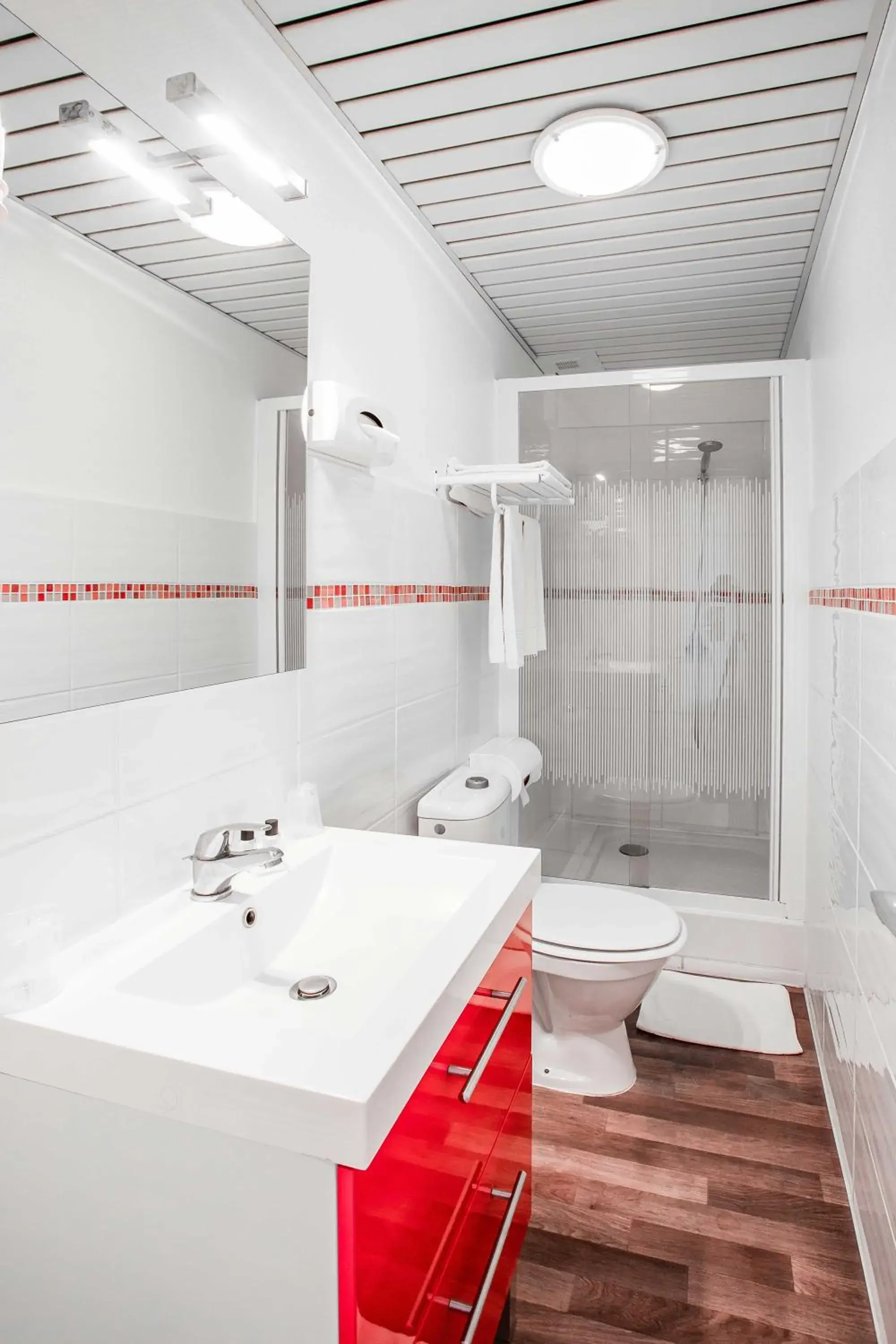 Shower, Bathroom in Hotel Belle Vue Royan