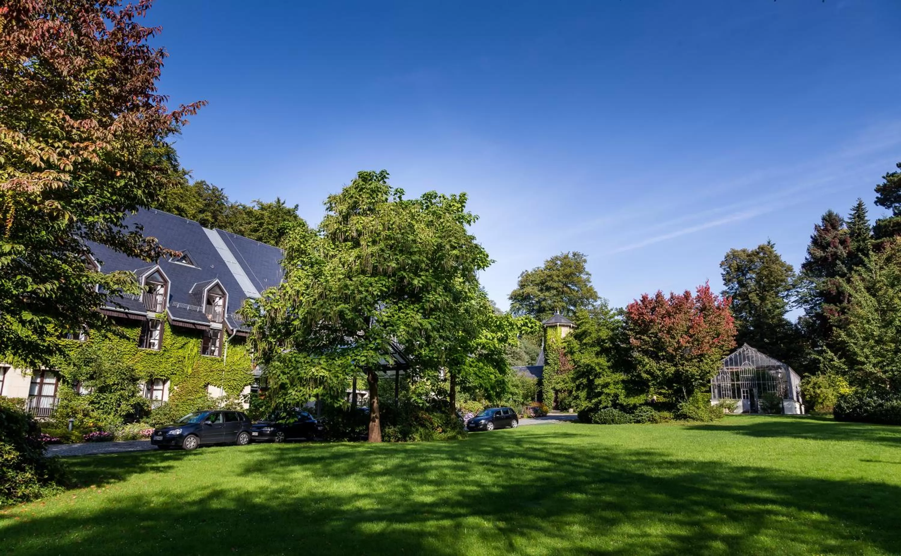 Property building in Hotel Schloss Eckberg