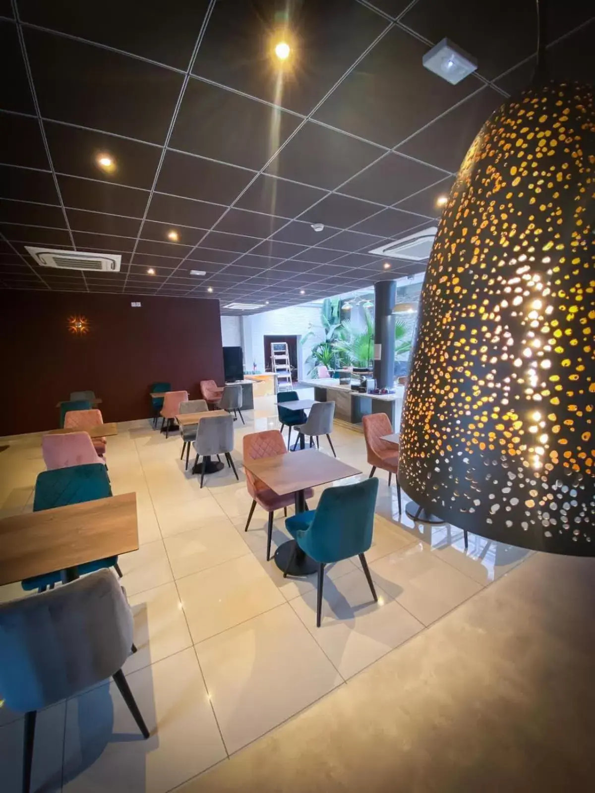 Restaurant/Places to Eat in Best Western Hotel & SPA Pau Lescar Aeroport