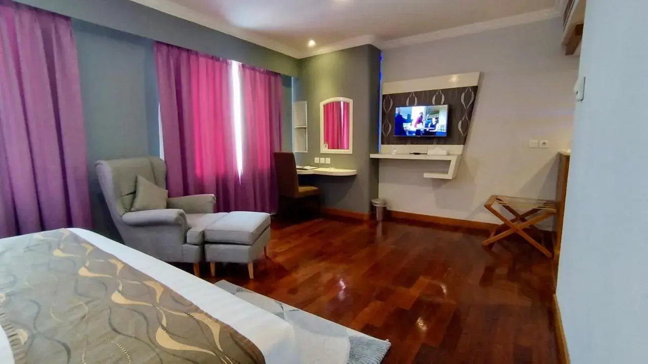 TV/Entertainment Center in Golden Boutique Hotel Kemayoran