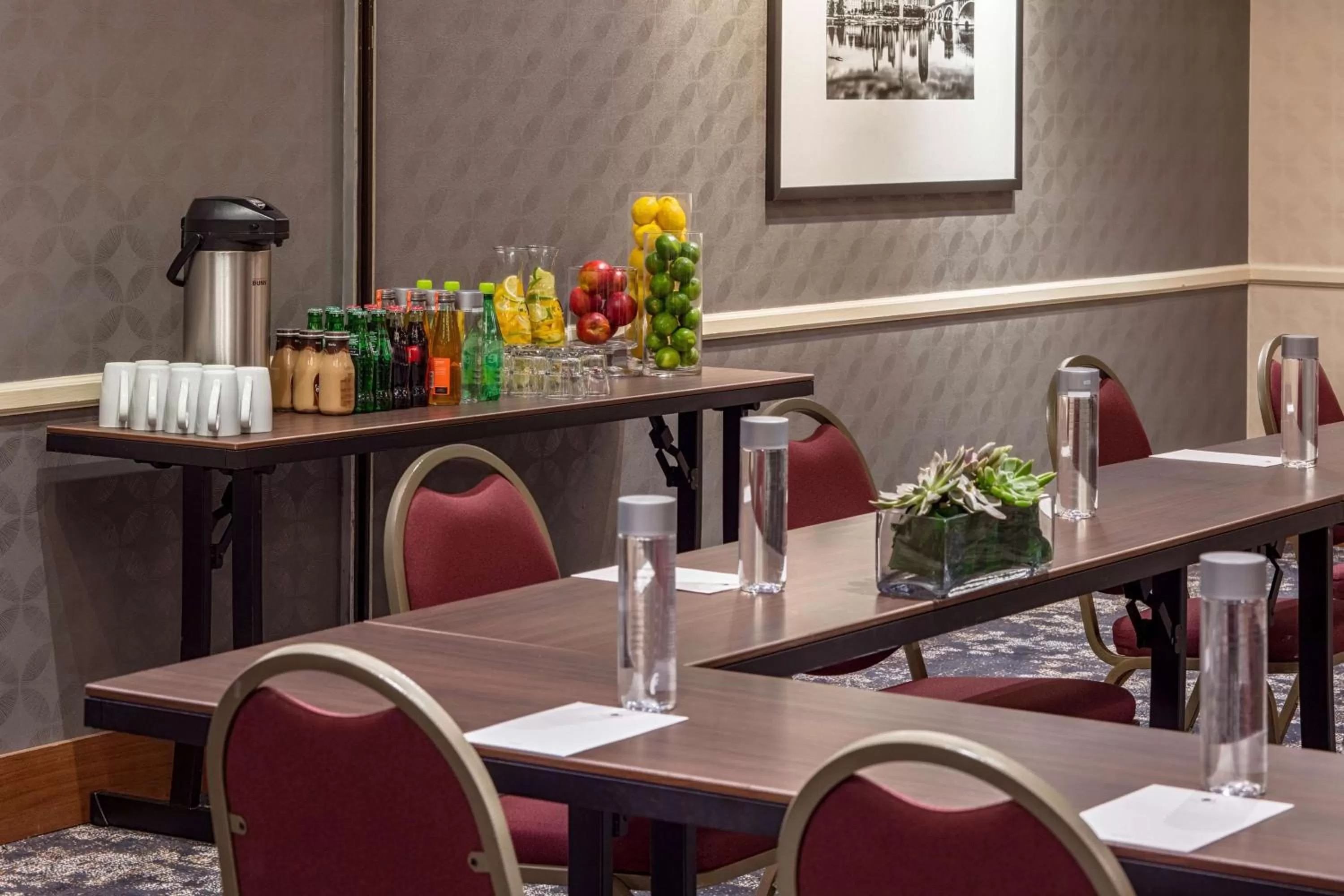 Meeting/conference room in DoubleTree Suites by Hilton Minneapolis Downtown