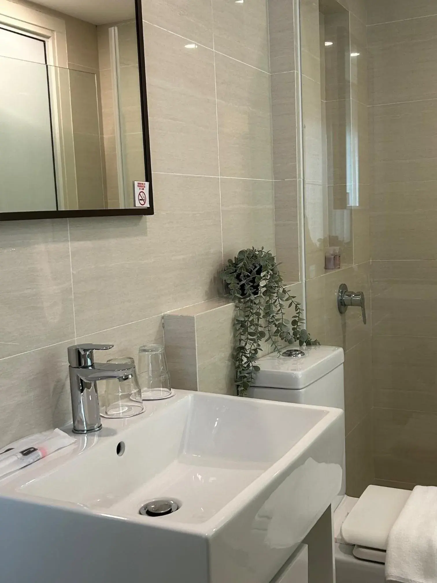 Toilet, Bathroom in Link Hotel Singapore
