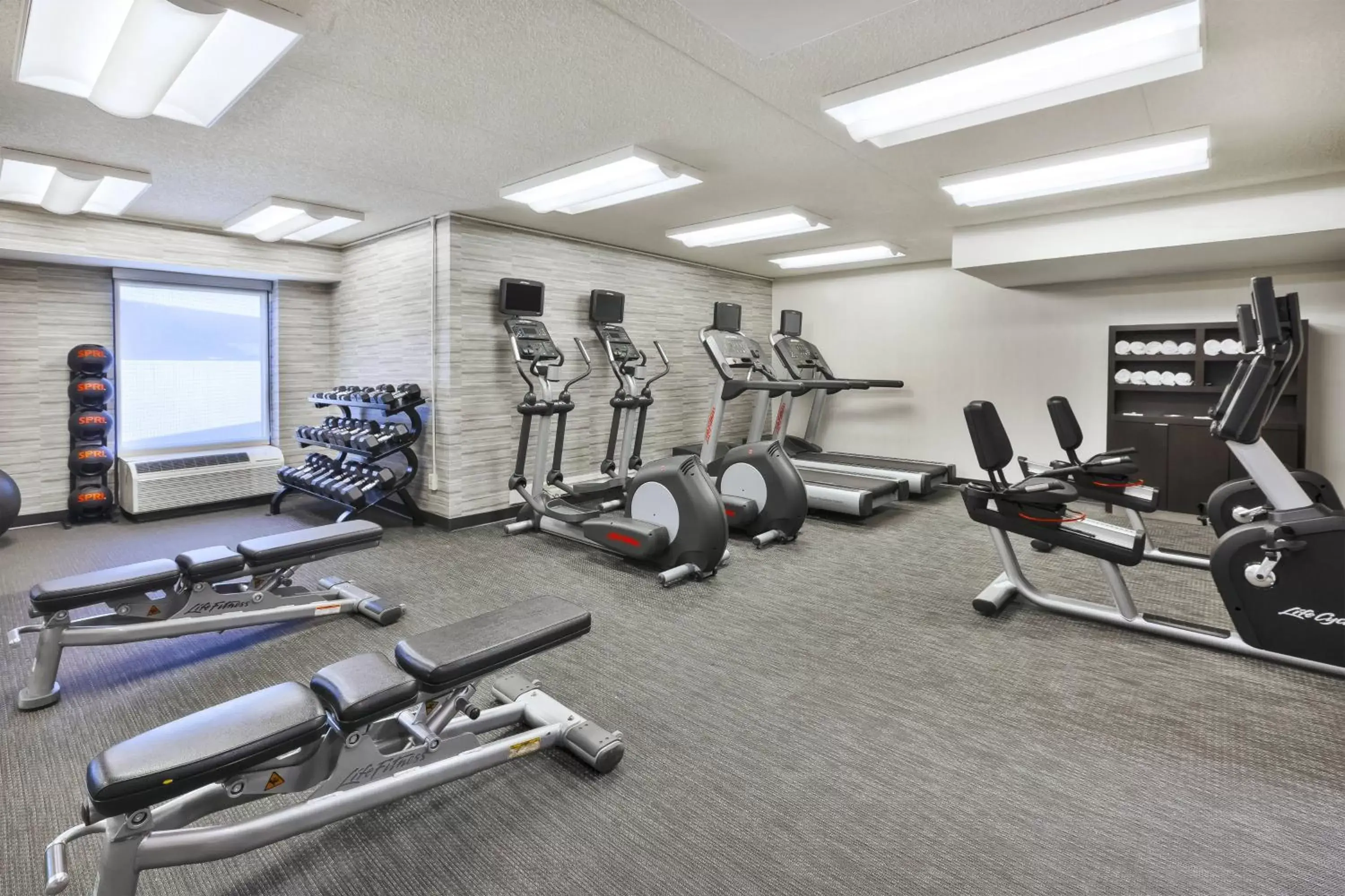 Fitness centre/facilities, Fitness Center/Facilities in Courtyard by Marriott Secaucus Meadowlands