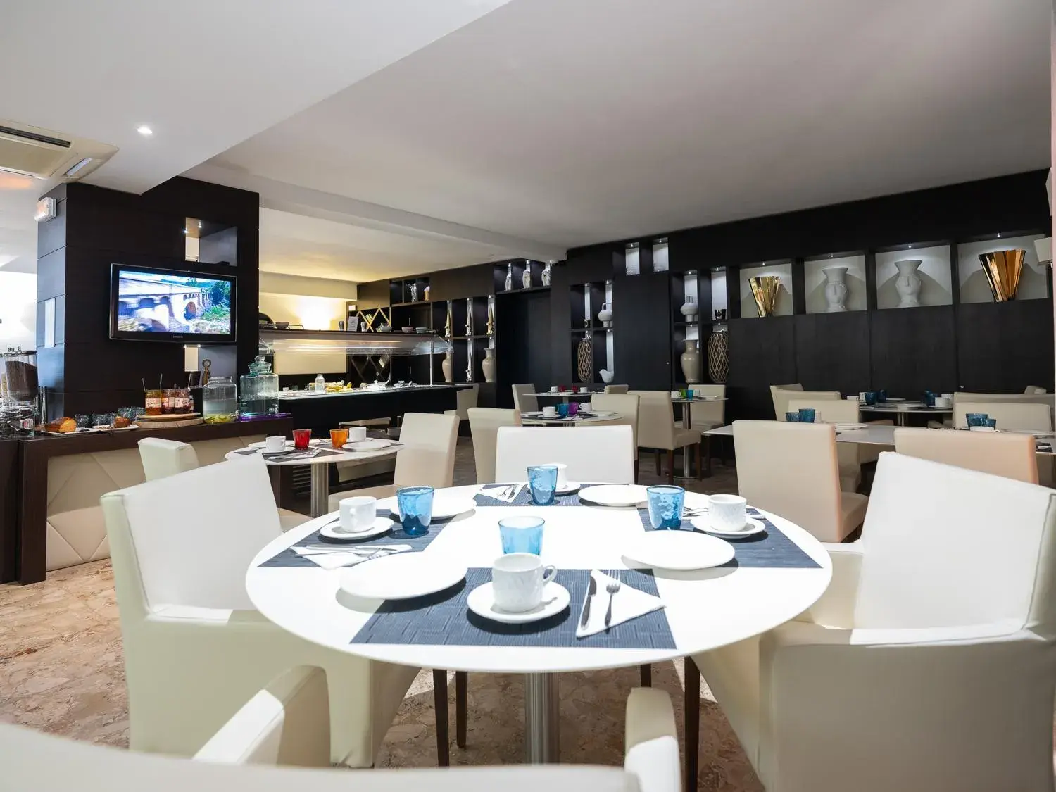 Living room, Restaurant/Places to Eat in Hotel Revellata