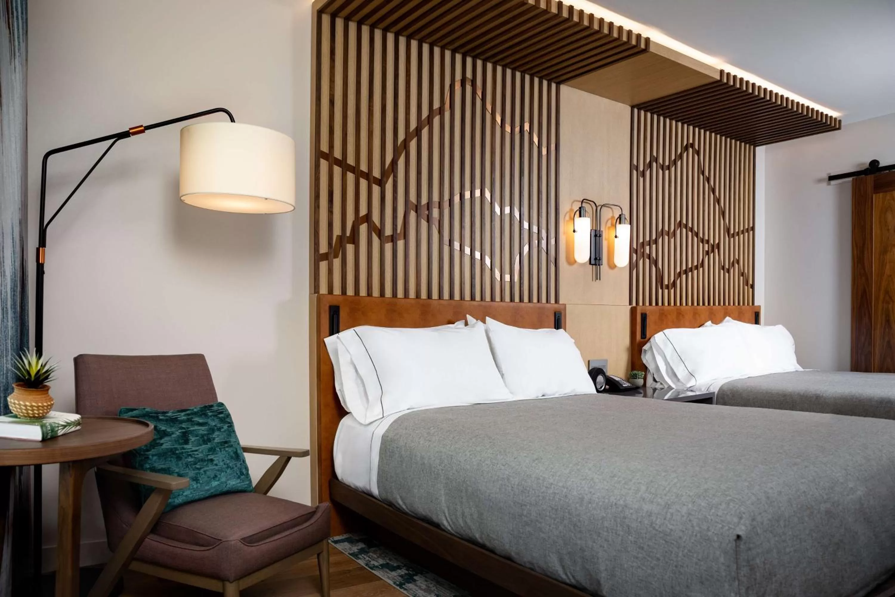 Bedroom, Bed in Canopy By Hilton Scottsdale Old Town