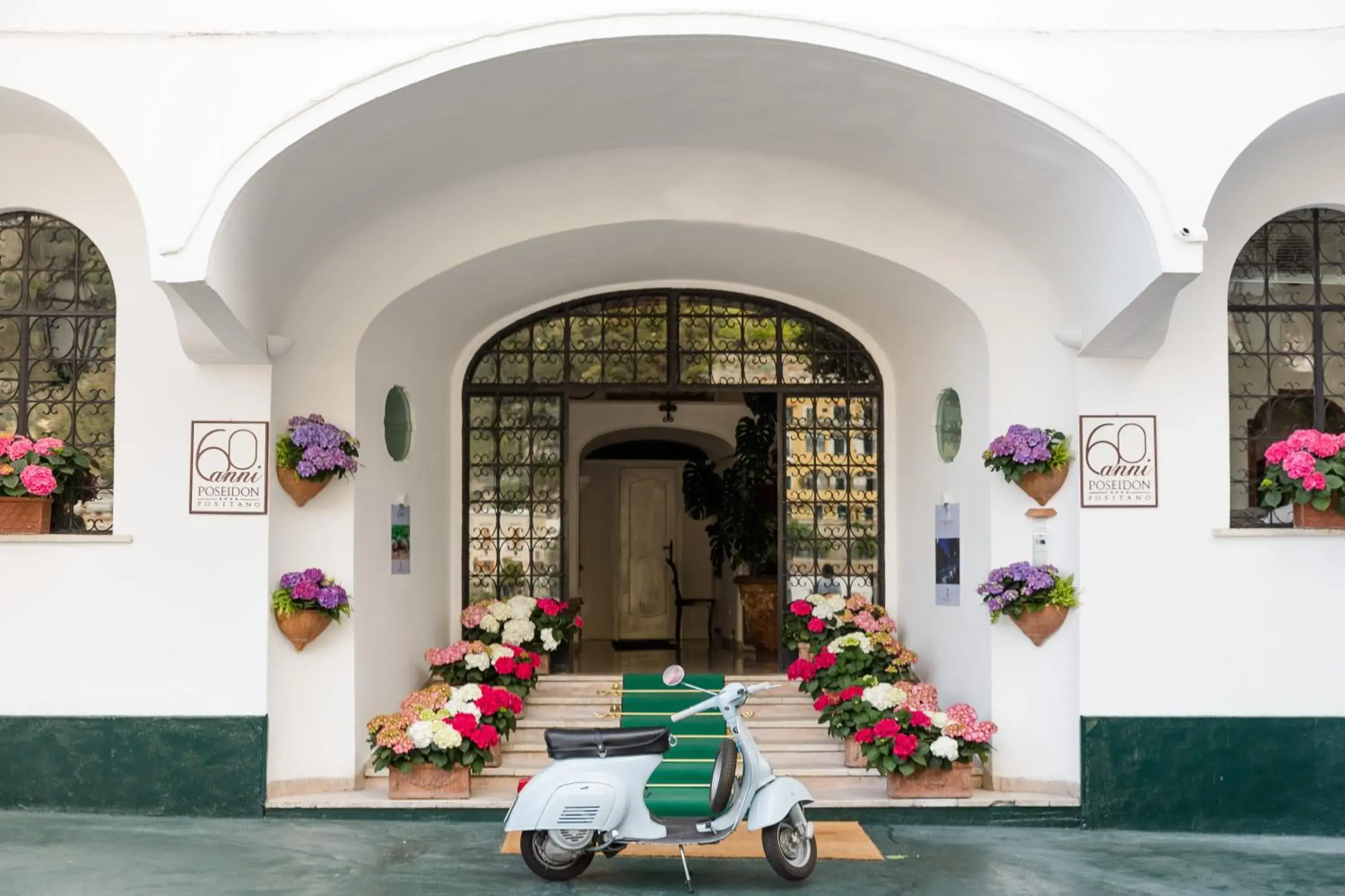 Facade/entrance in Hotel Poseidon