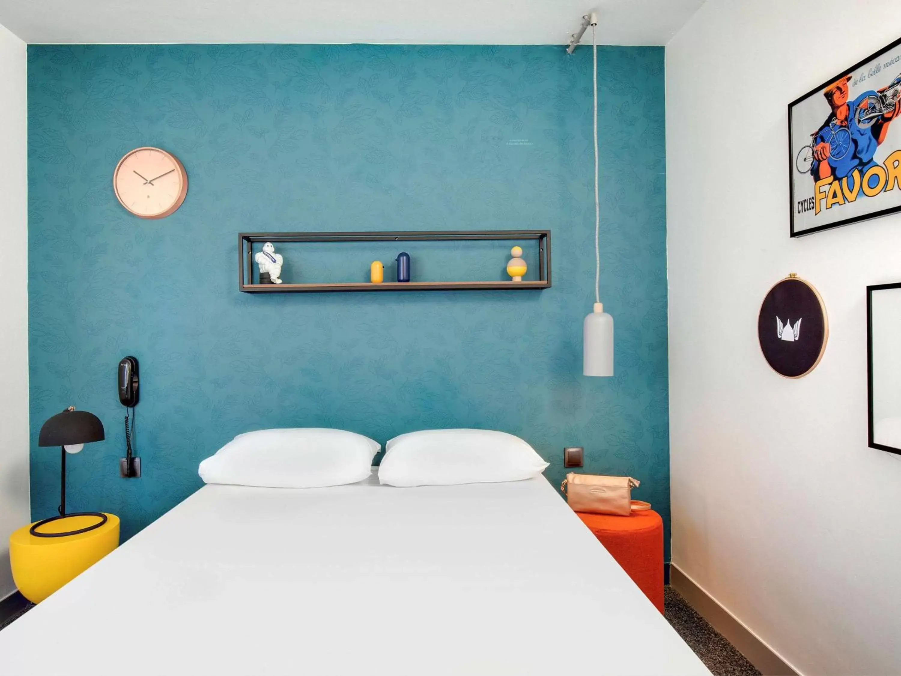 Photo of the whole room in Hôtel ibis Styles Clermont-Ferrand Gare