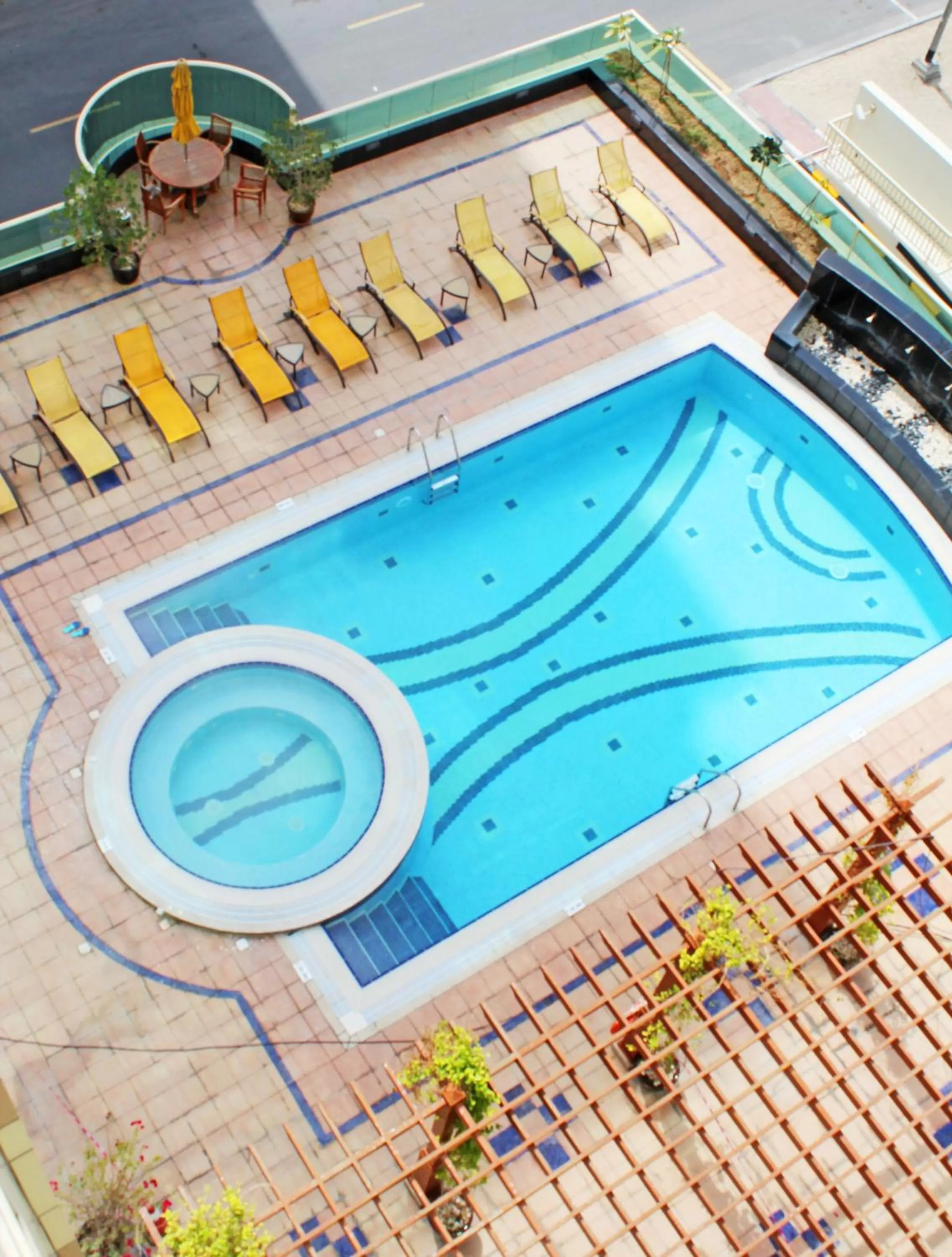 Swimming pool in Dunes Hotel Apartment Oud Metha, Bur Dubai