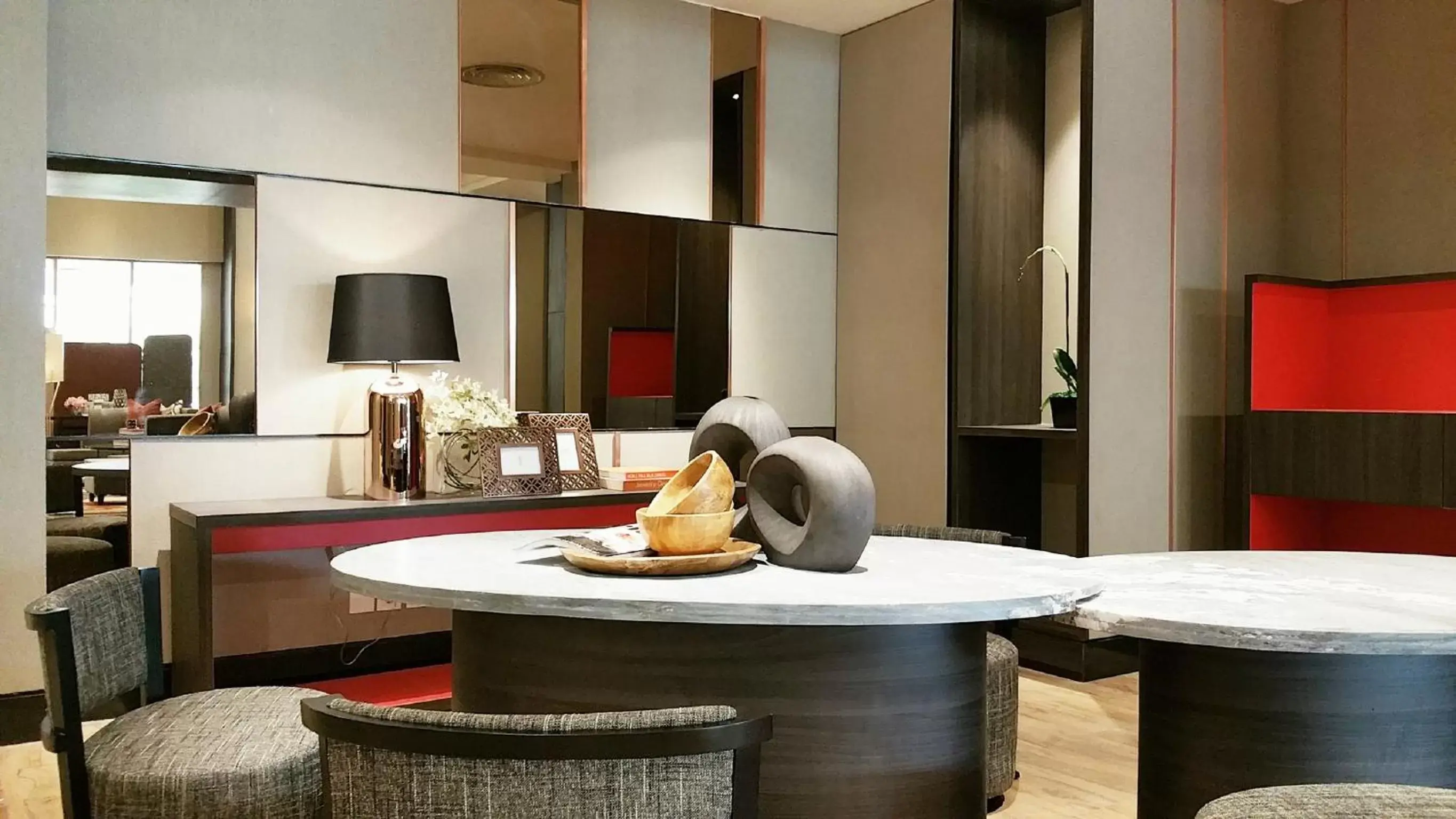 Business facilities in Somerset Grand Citra Jakarta