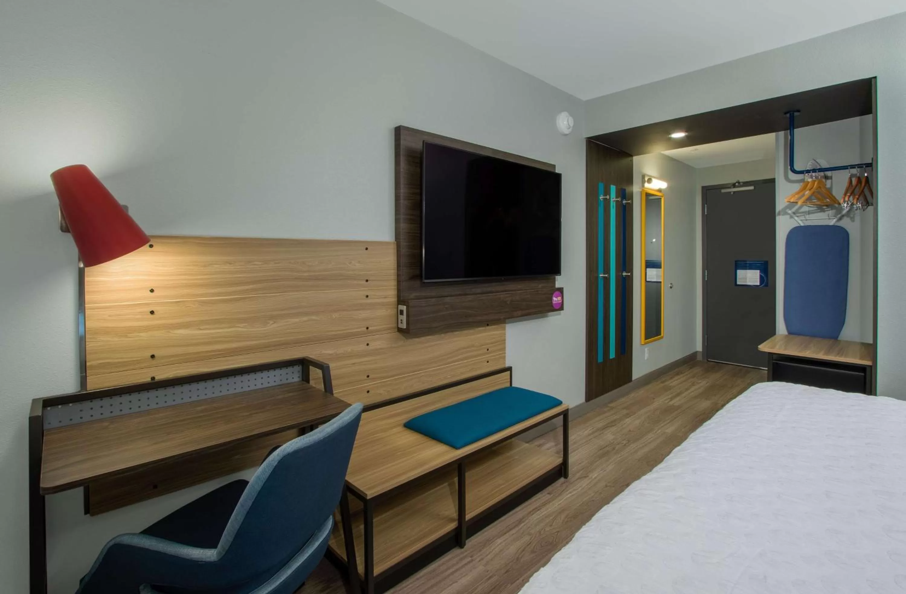 Bed in Tru By Hilton Grove City Columbus