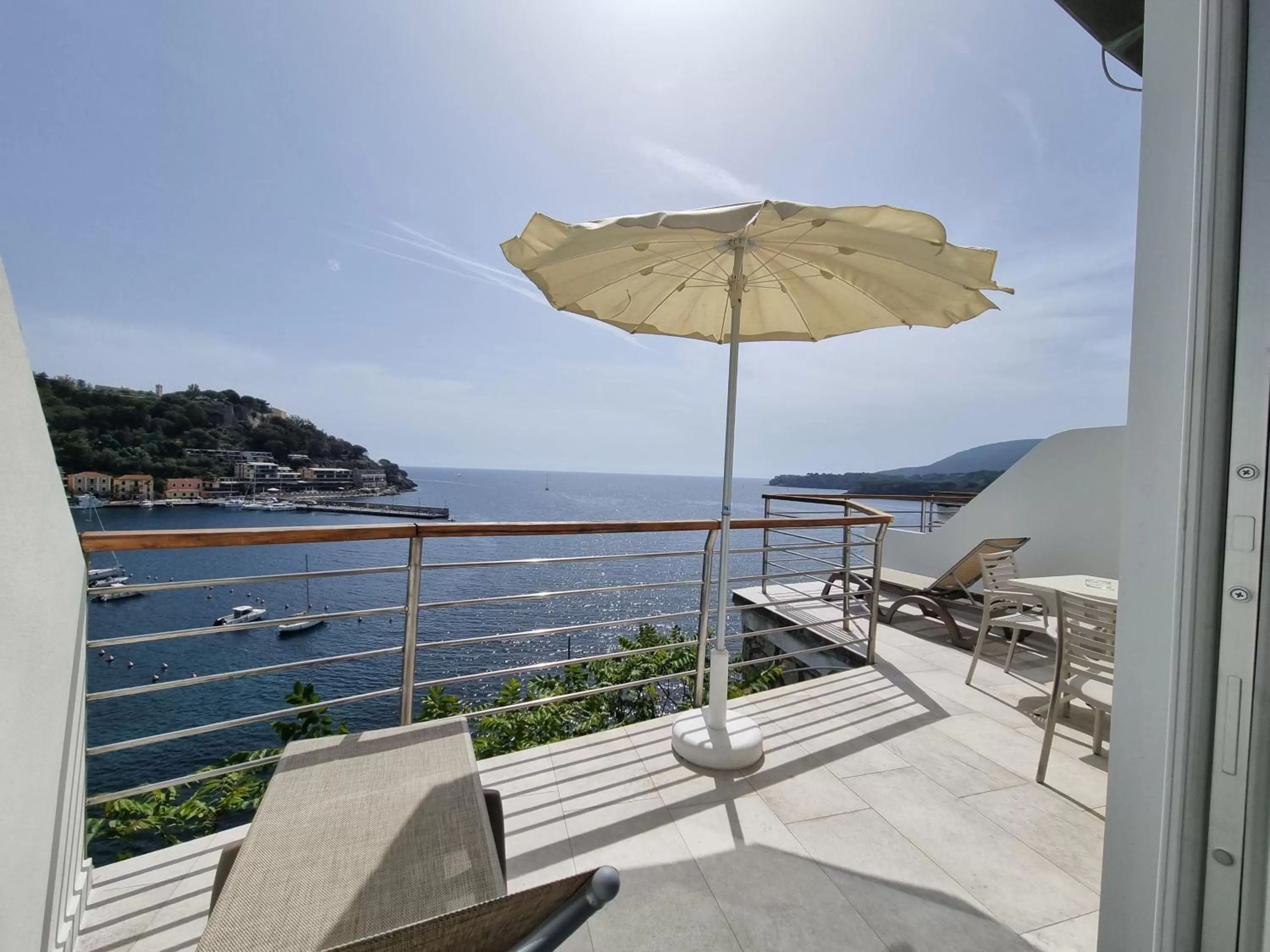 Balcony/Terrace in Hotel Plaza