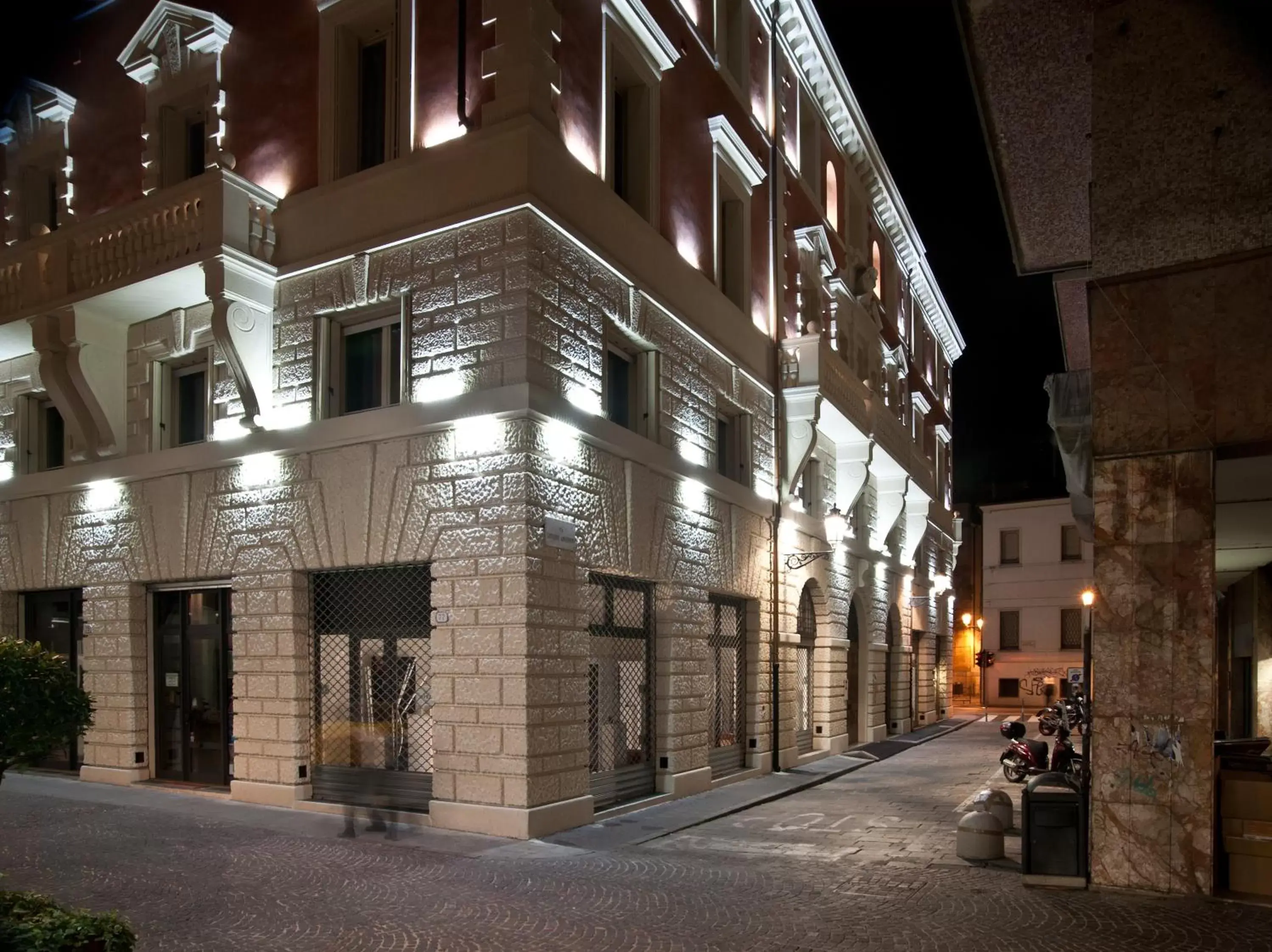 Facade/entrance in Le Camp Suite & Spa Facade/entrance in Le Camp Suite & Spa