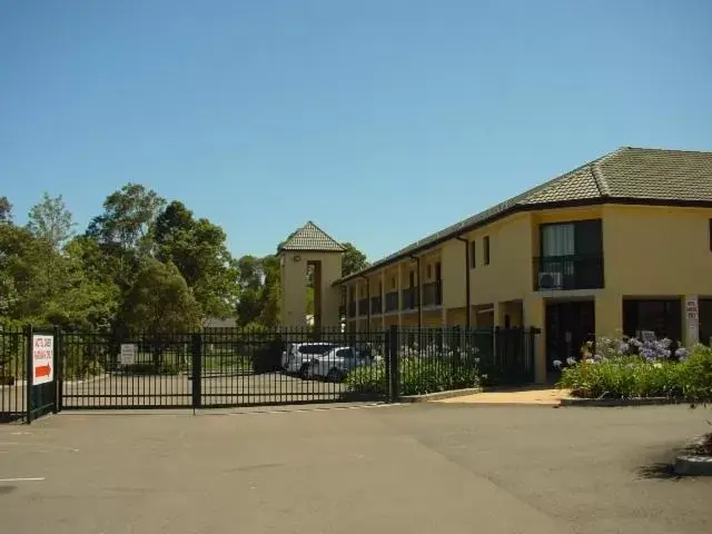 Facade/entrance, Property Building in St Marys Park View Motel