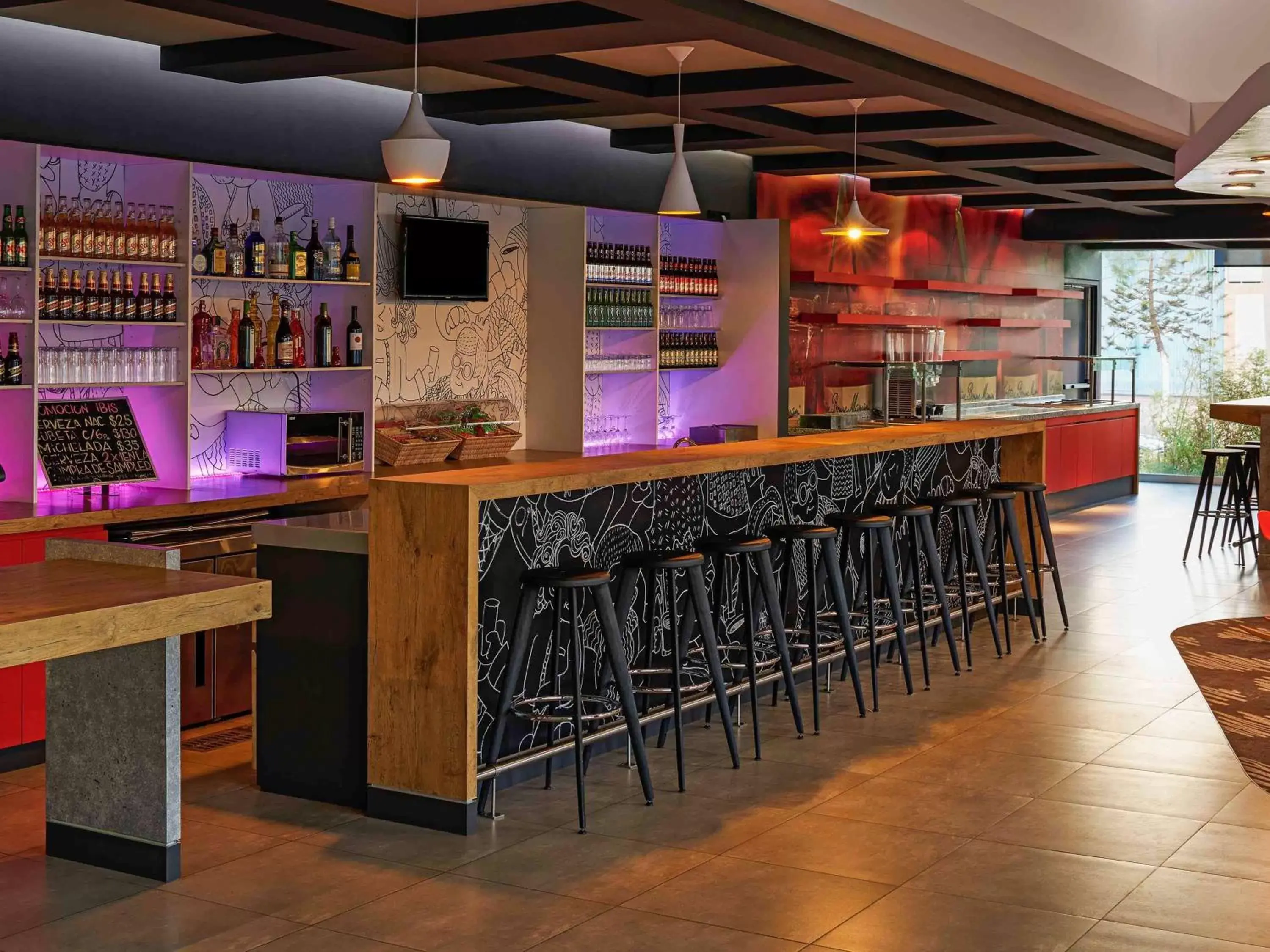 Lounge or bar, Lounge/Bar in Ibis Los Mochis