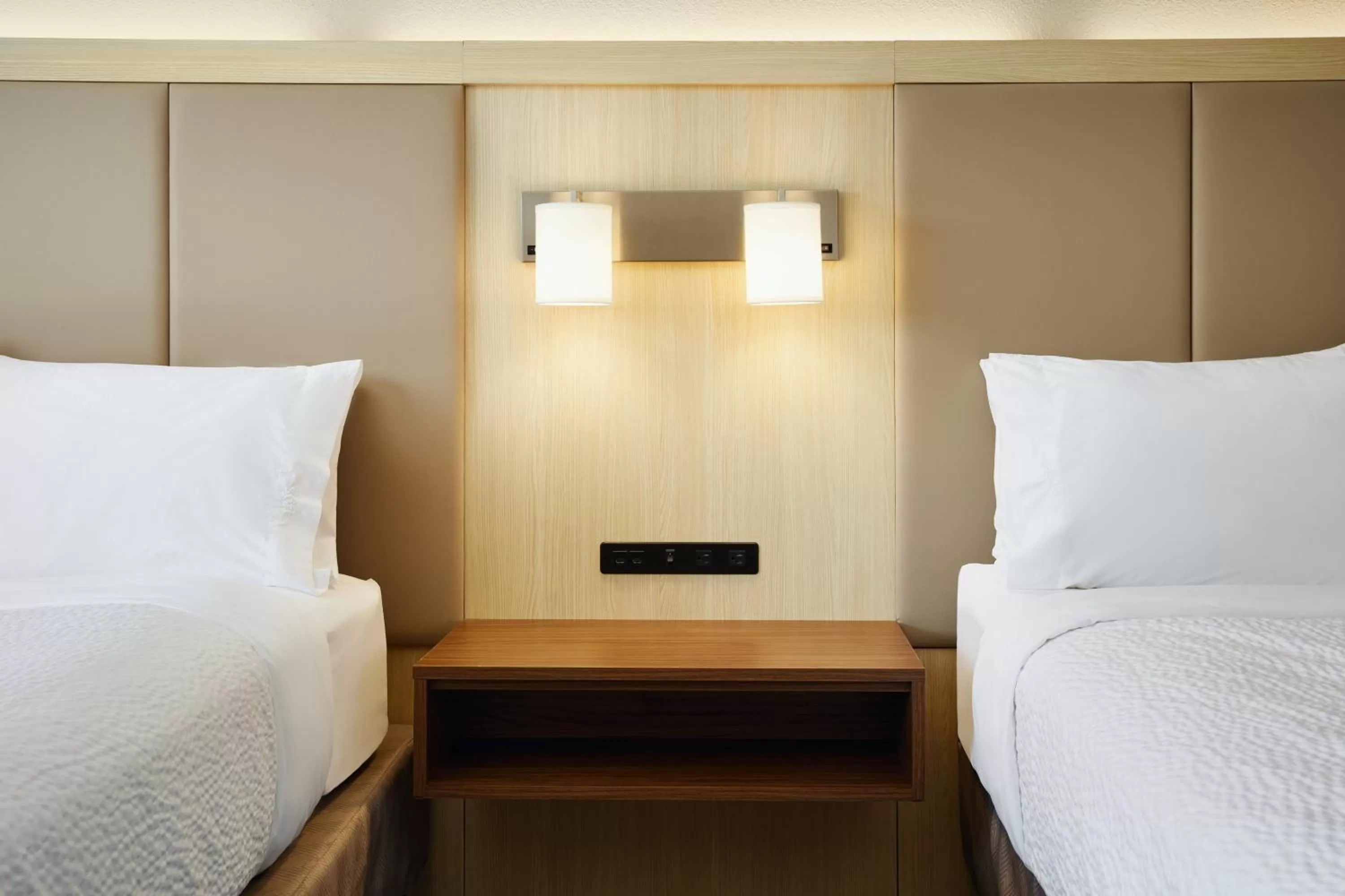 Photo of the whole room, Bed in Holiday Inn Express & Suites Bonifay by IHG