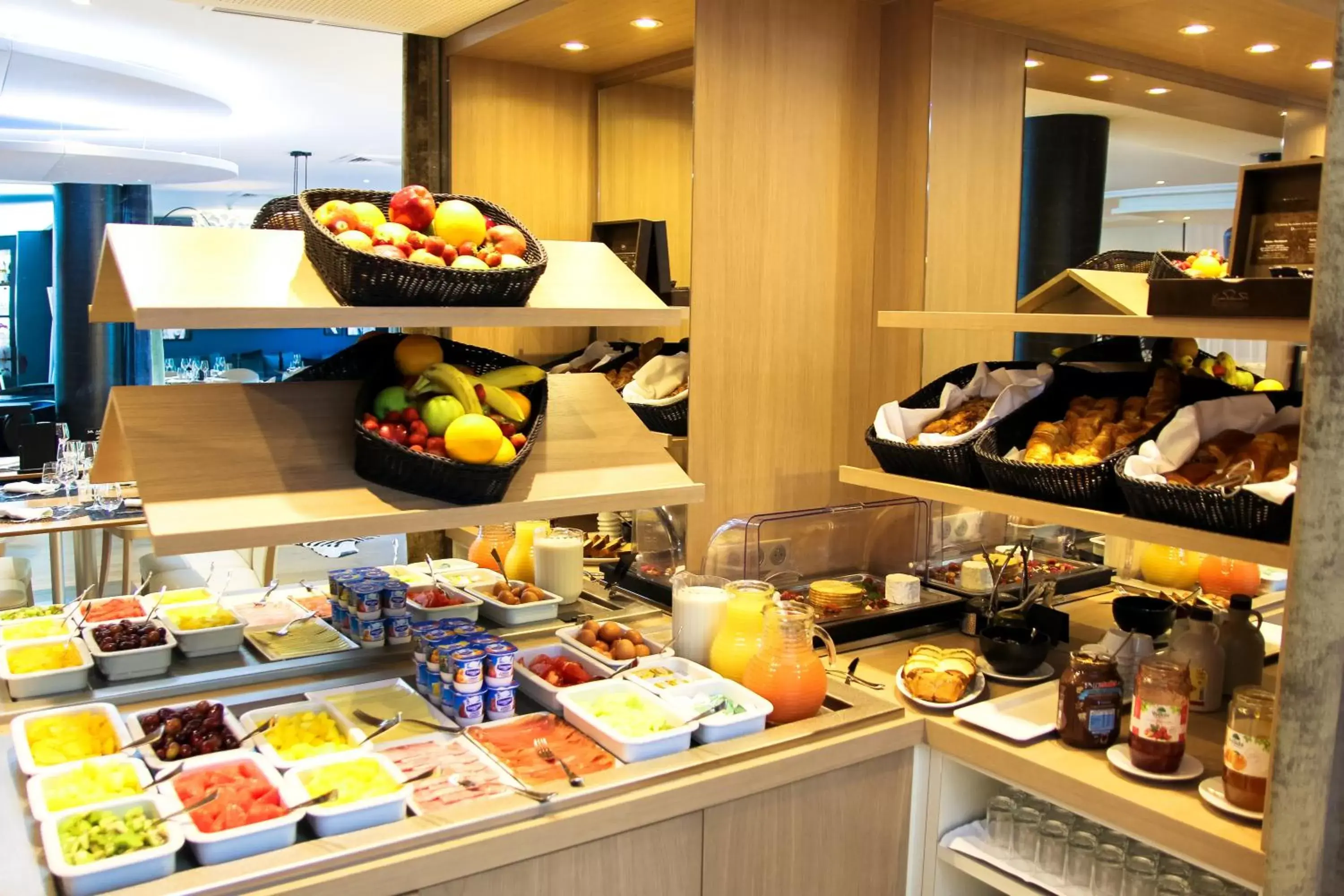 Restaurant/places to eat in Aiden by Best Western at Paris Roissy CDG