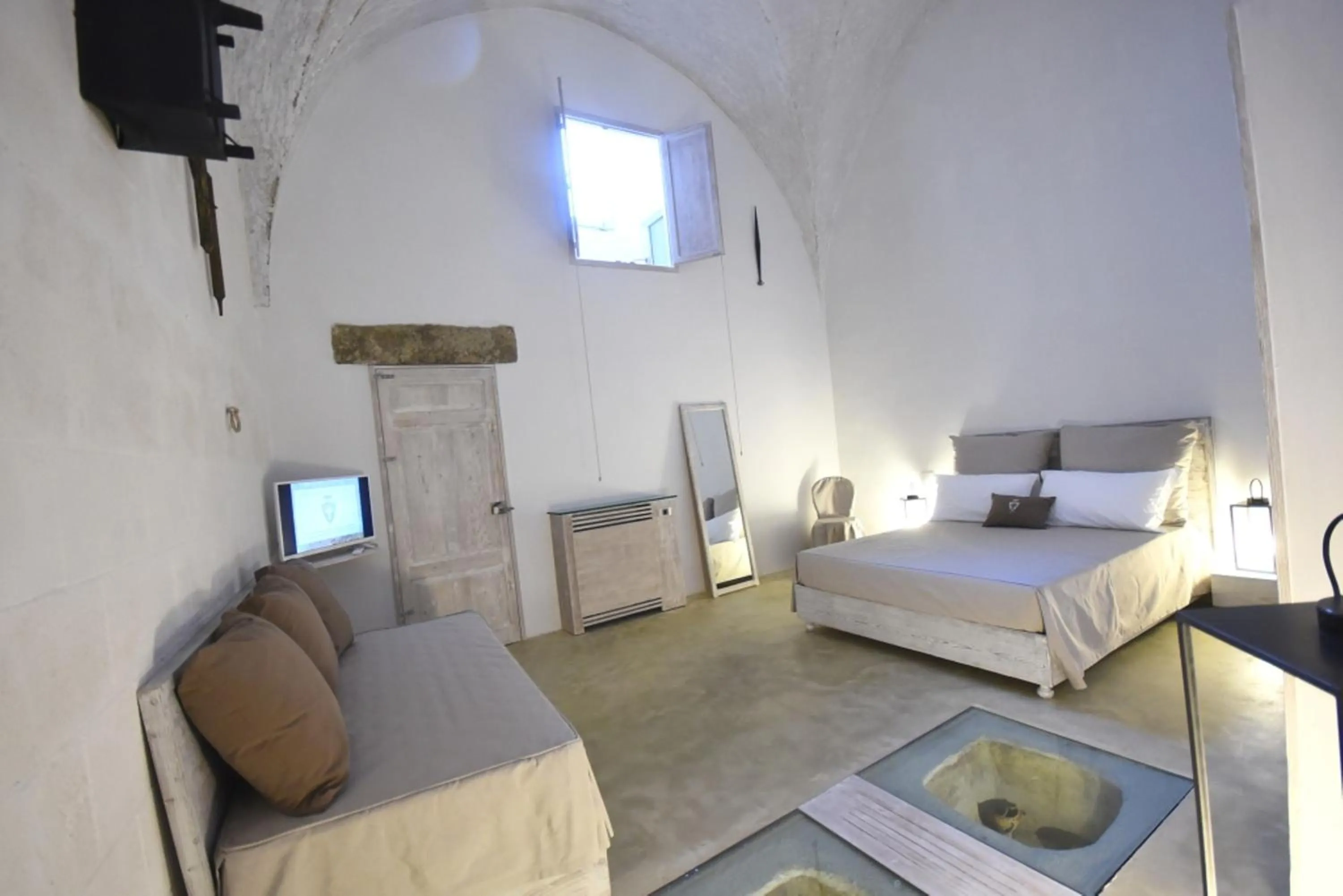 Bedroom, Bed in Palazzo Castriota