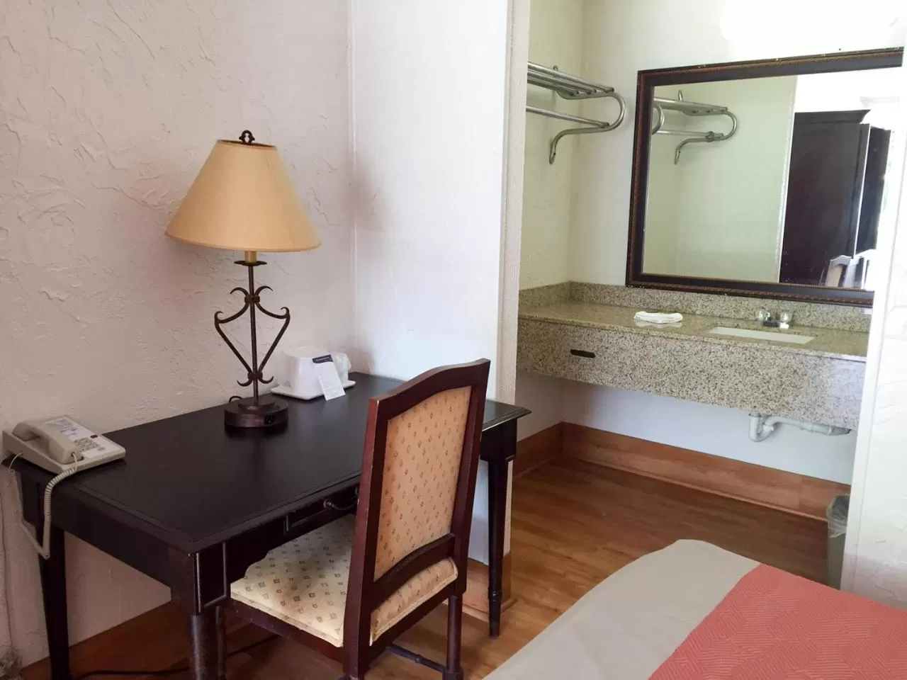 Bedroom, Bed in Motel 6-Townsend, GA