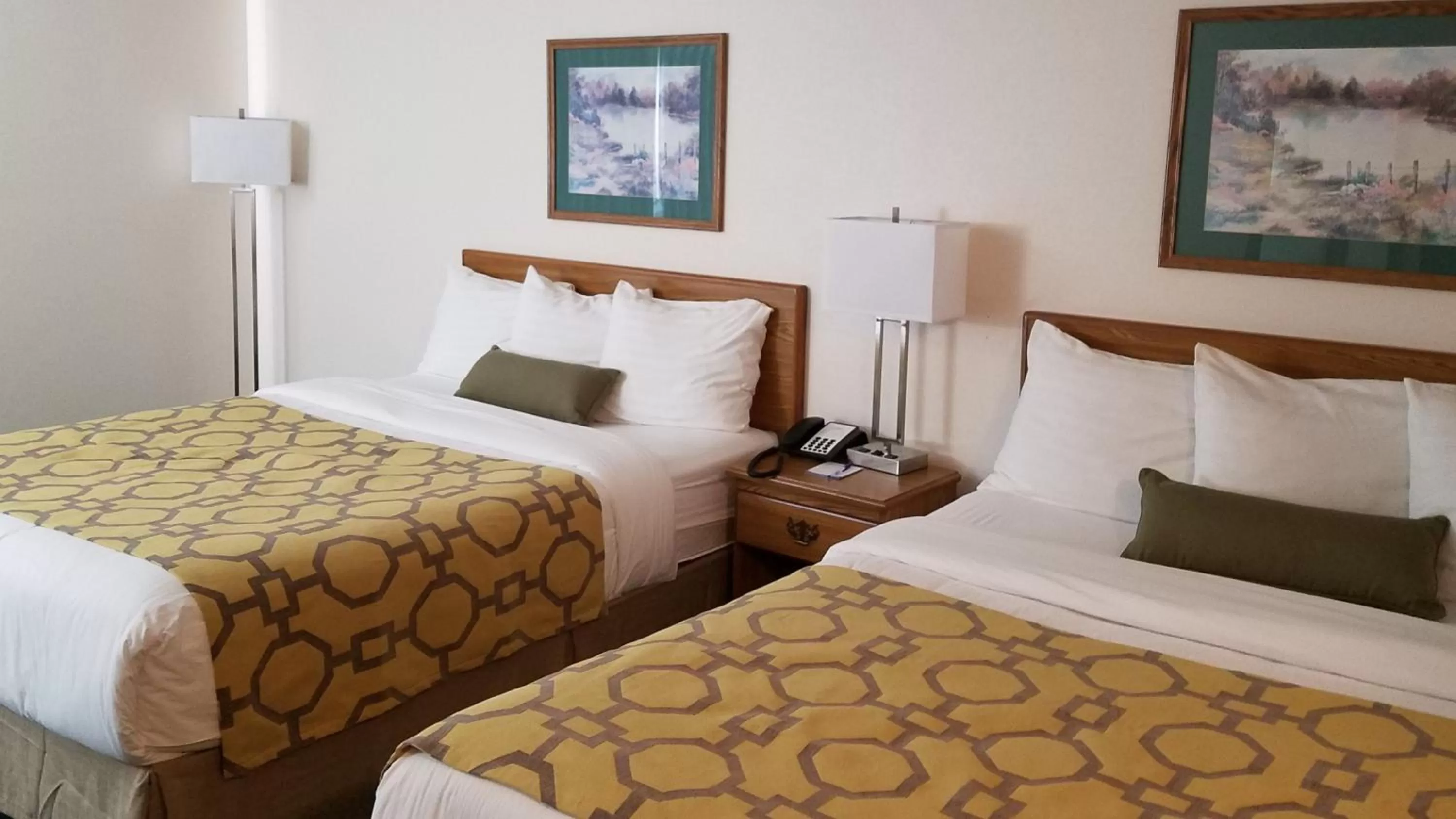 Bedroom in Baymont by Wyndham Limon