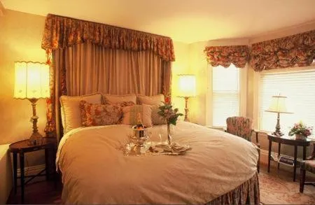 Bed in Wynstone Inn