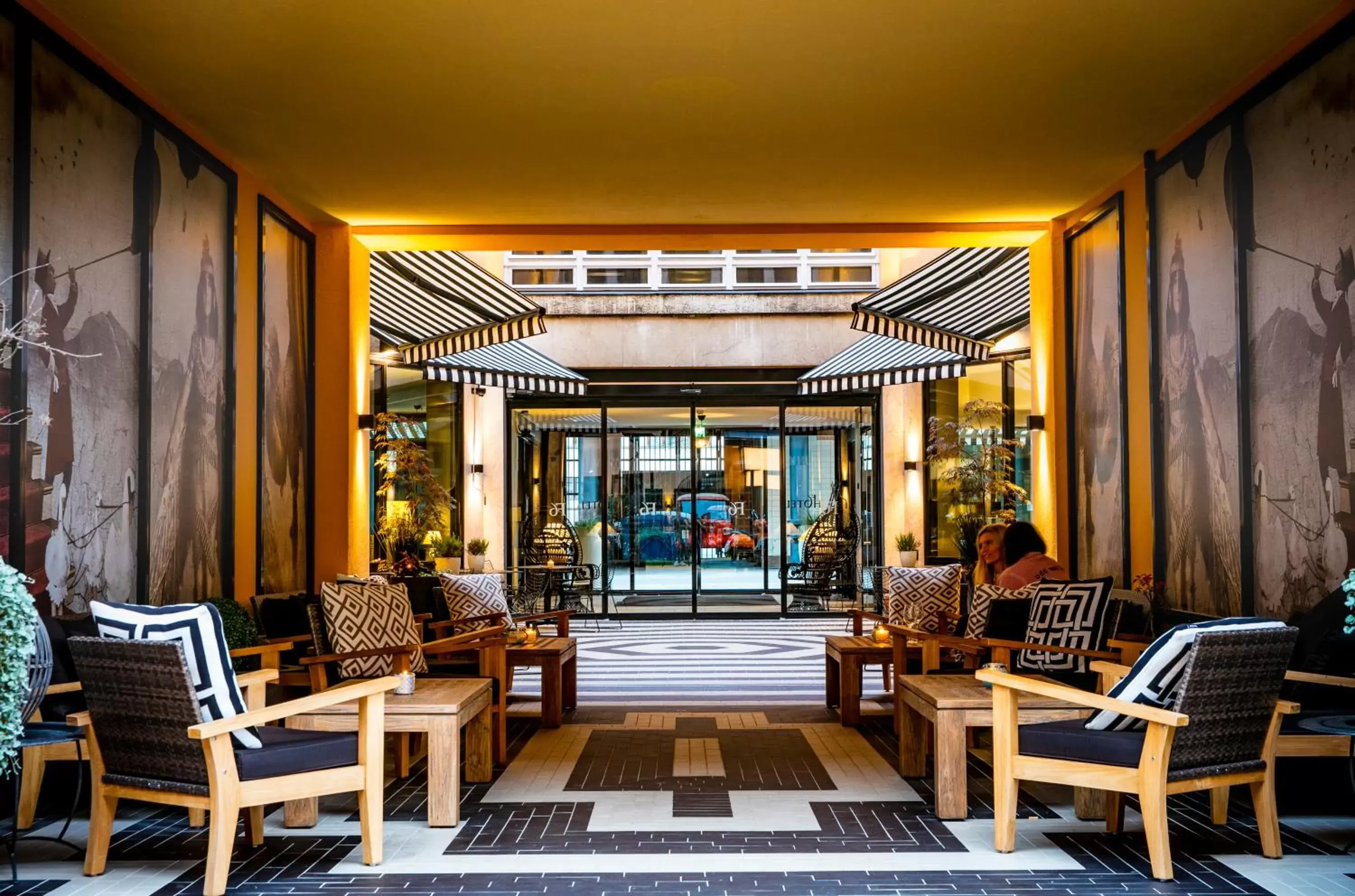 Facade/entrance in Hotel F6 Facade/entrance in Hotel F6