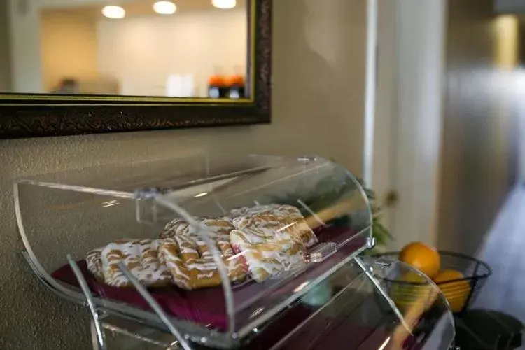 Breakfast in Budget Motel Breakfast in Budget Motel