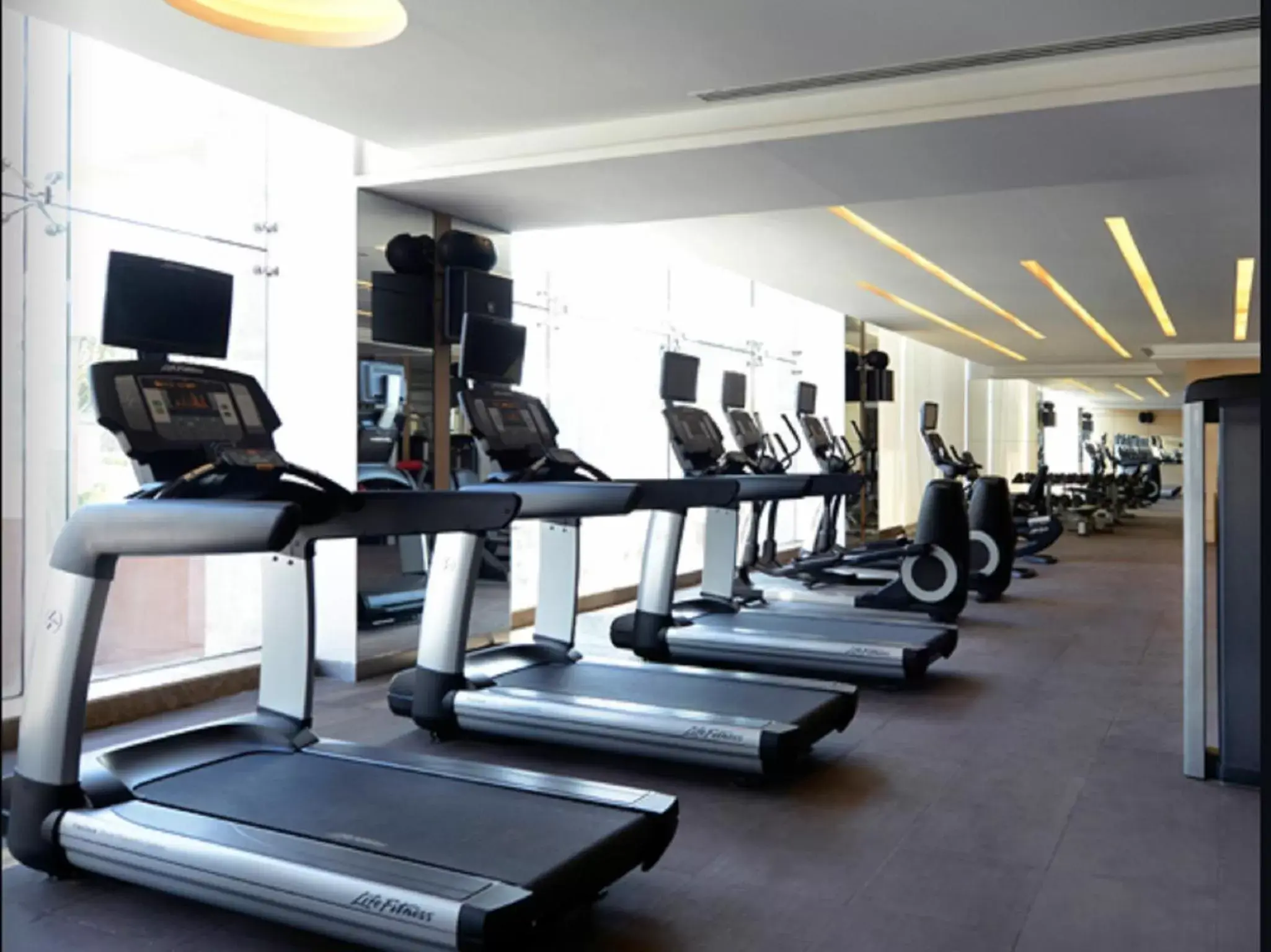 Fitness centre/facilities in Radisson Blu Chattogram Bay View Fitness centre/facilities in Radisson Blu Chattogram Bay View