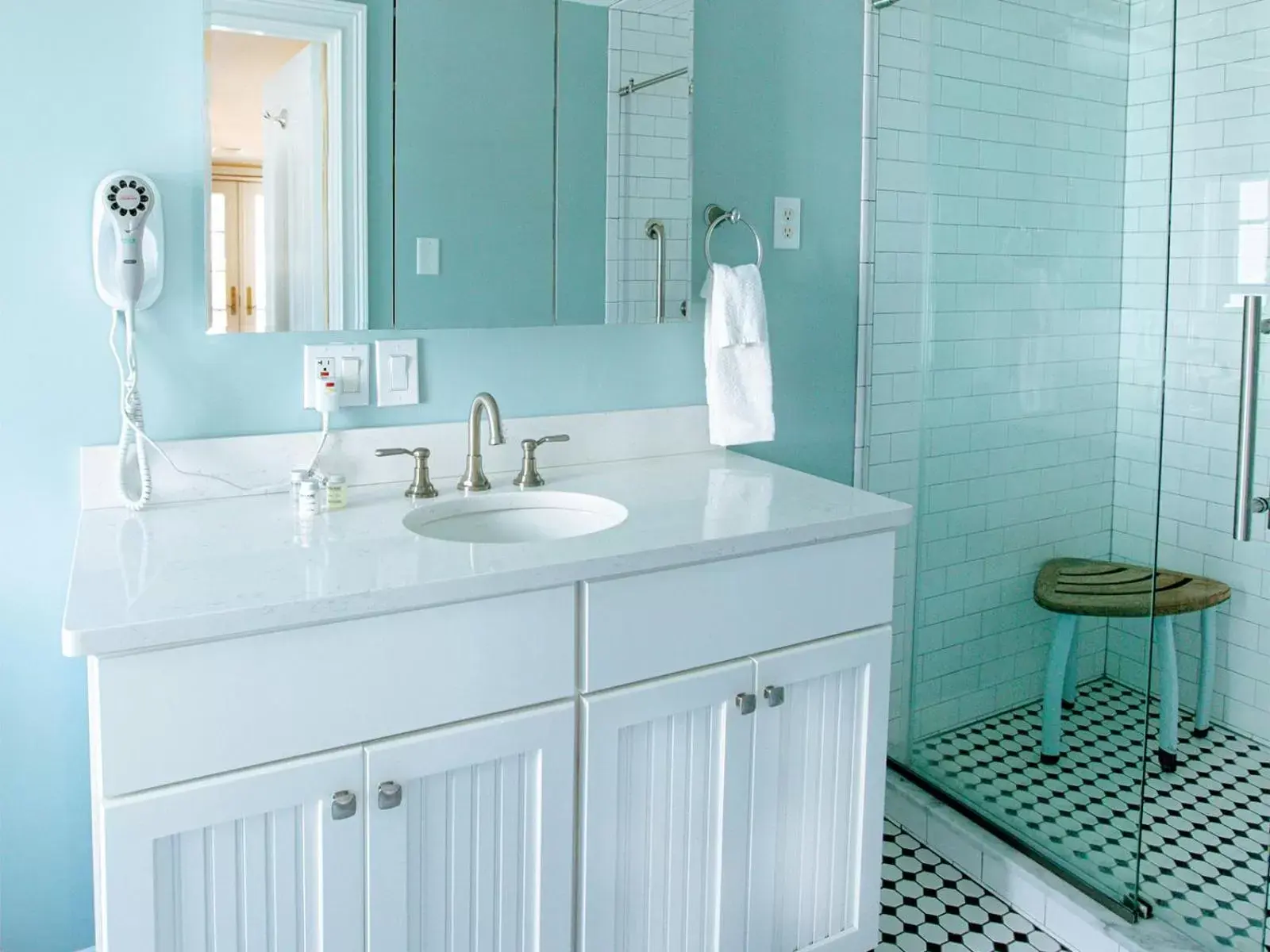 Shower, Bathroom in The Provincetown Hotel at Gabriel's