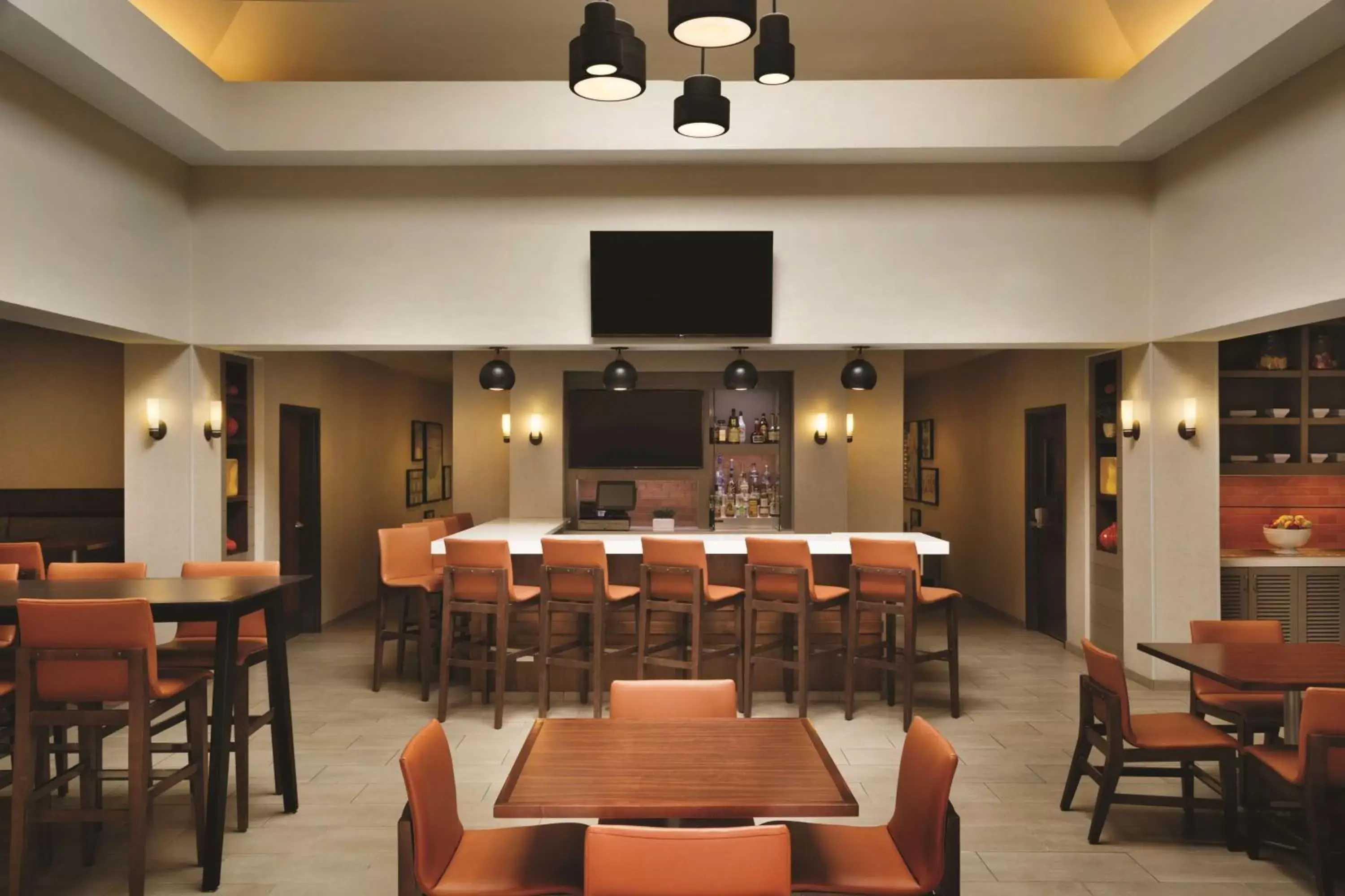 Lounge or bar, Restaurant/Places to Eat in Hyatt House Miami Airport