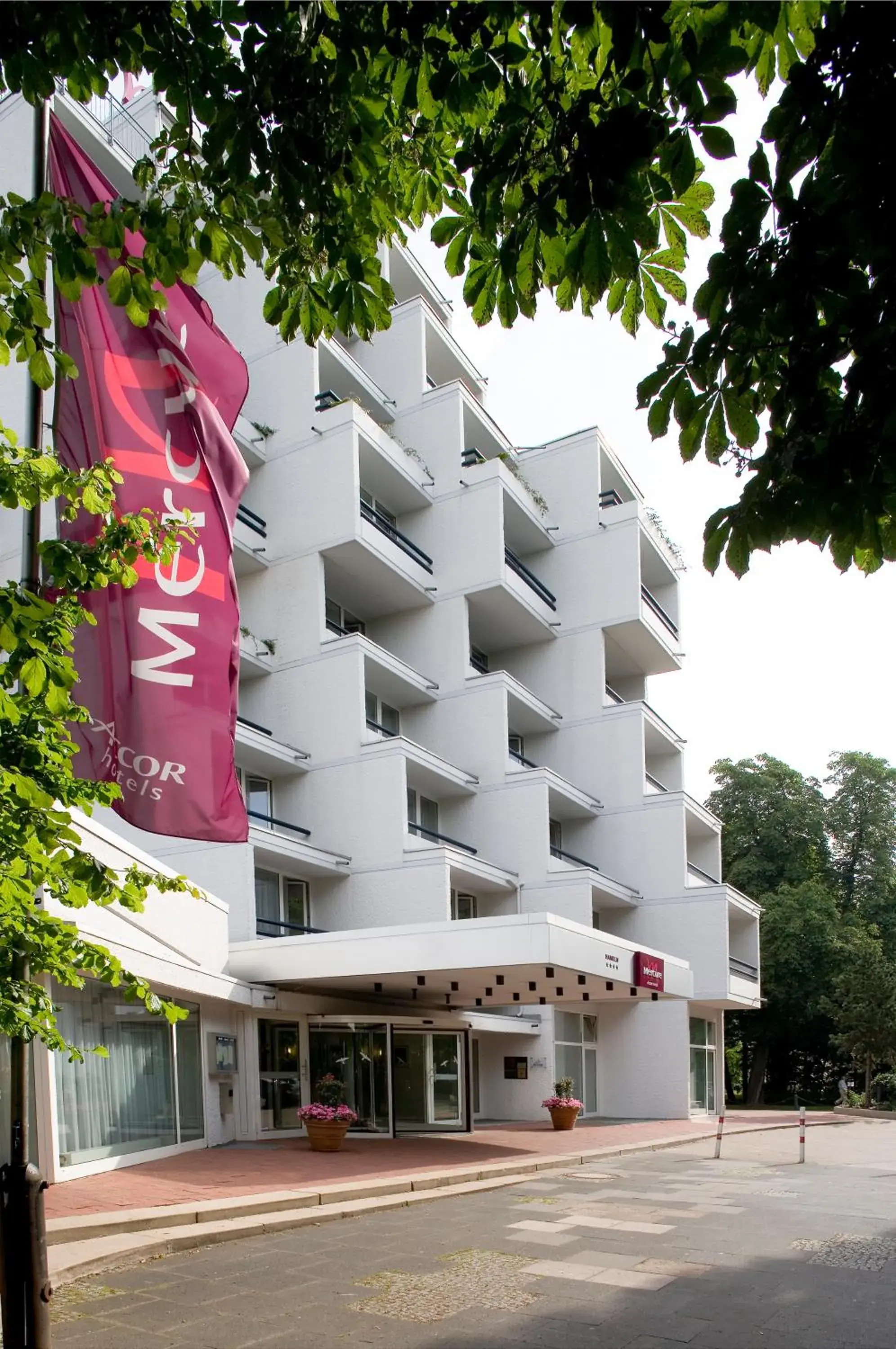 Facade/entrance, Property Building in Mercure Hotel Hameln
