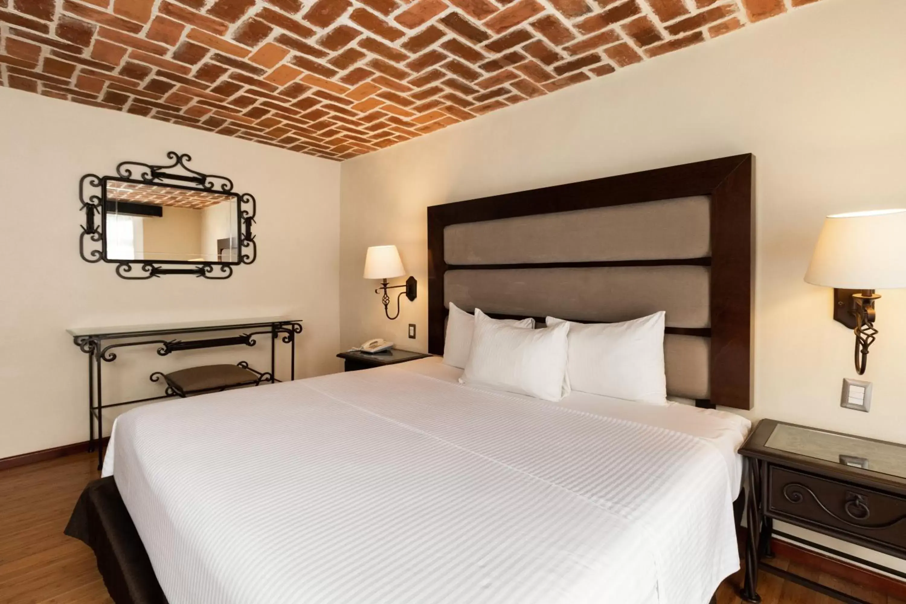 Bed in Hoteles Villa Mercedes San Cristobal
