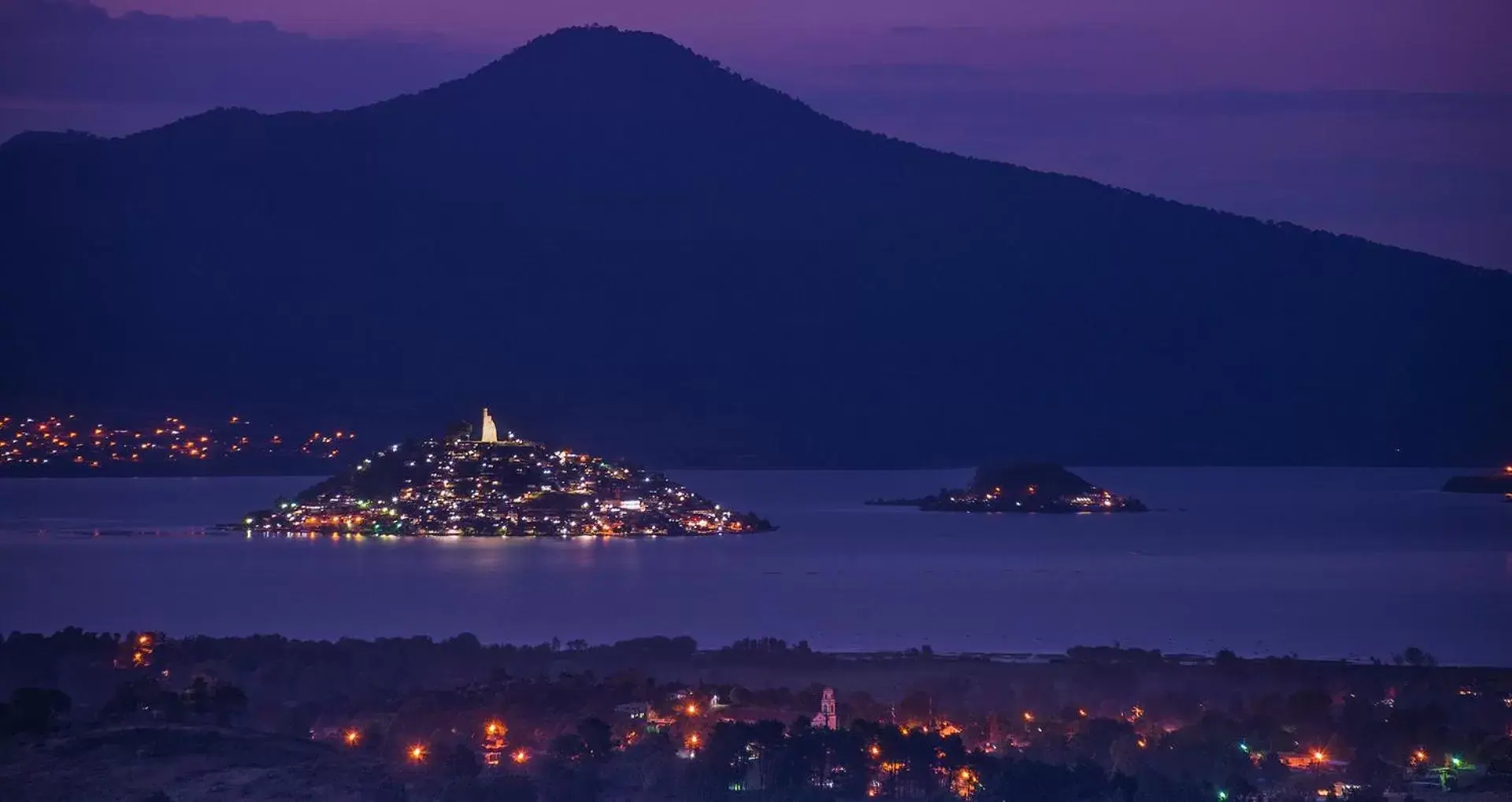 Lake view, Mountain View in Eco Hotel Ixhi