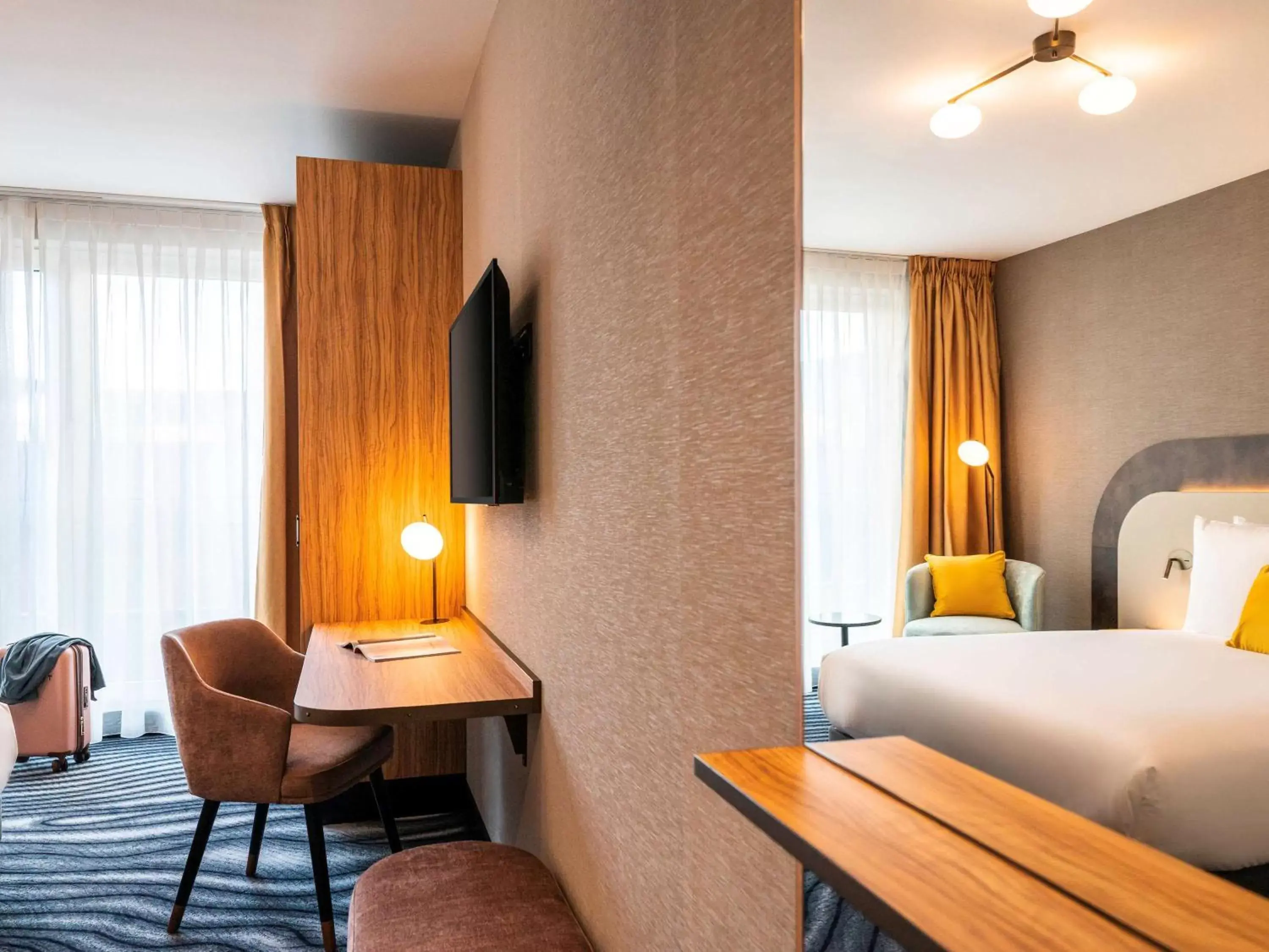 Bedroom, Seating Area in Mercure Amsterdam North Station