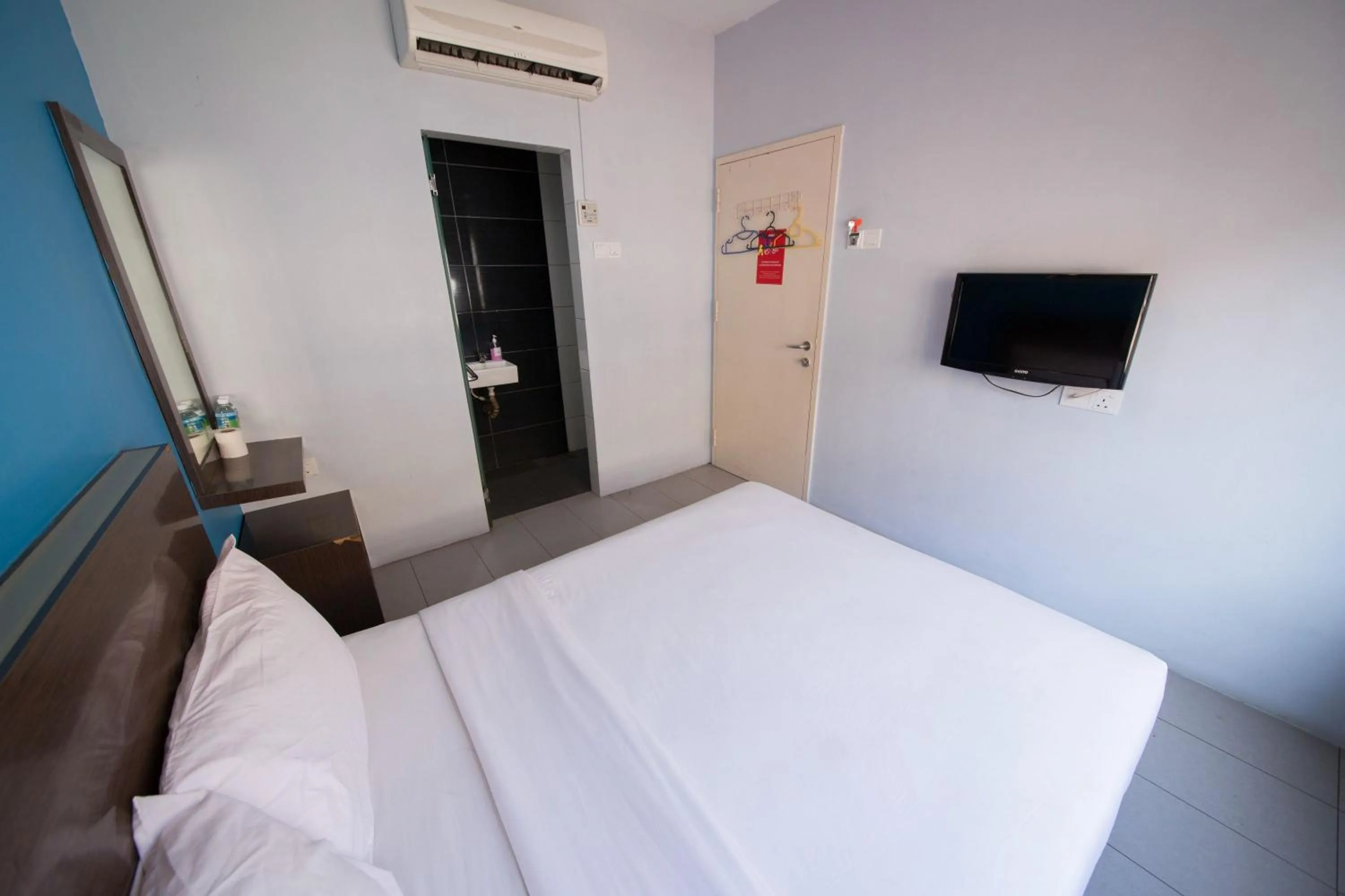 Bedroom, Bed in Golden Pearl Hotel Near Universiti Tun Hussein Onn Malaysia UTHM