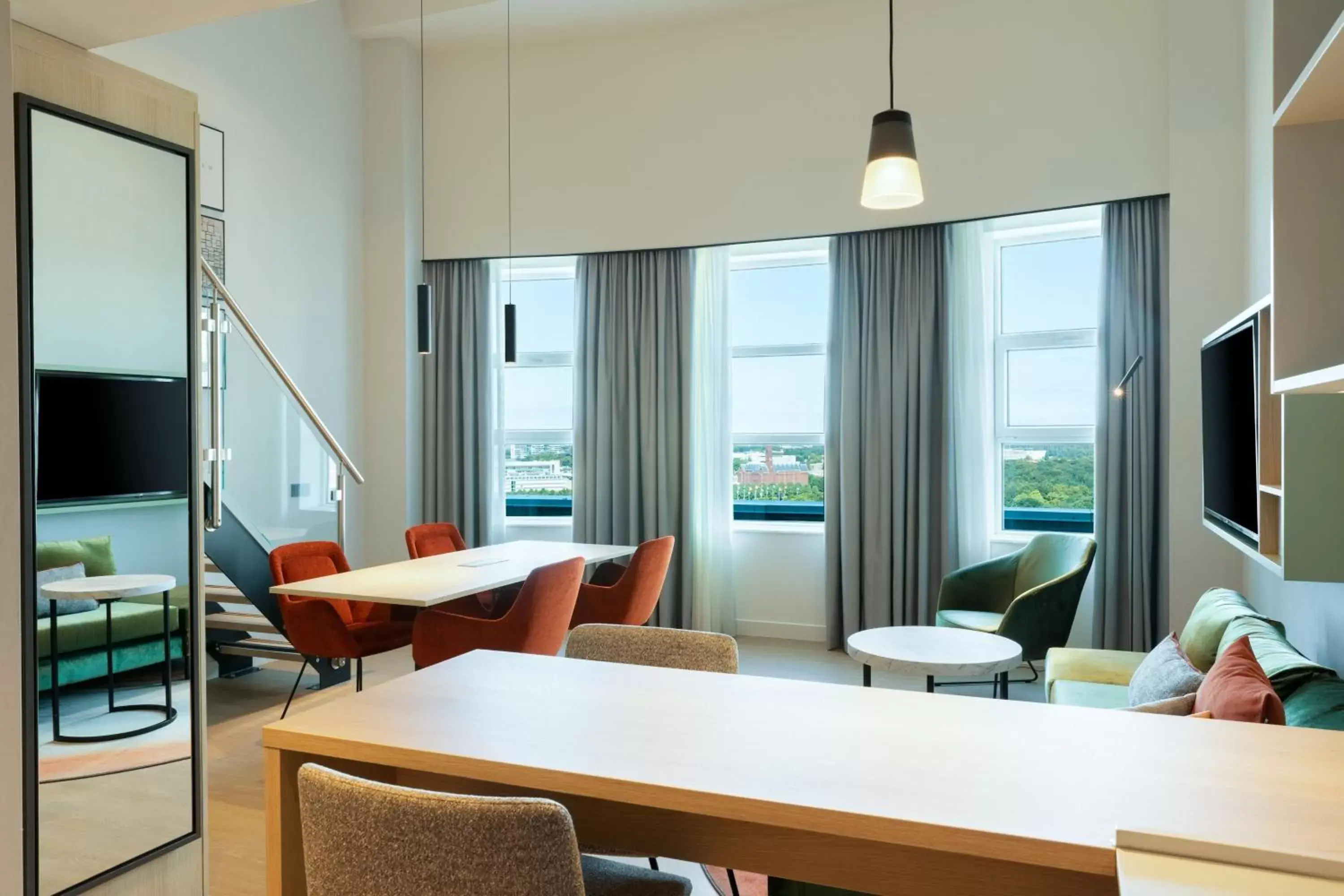 Photo of the whole room, TV/Entertainment Center in Residence Inn by Marriott The Hague